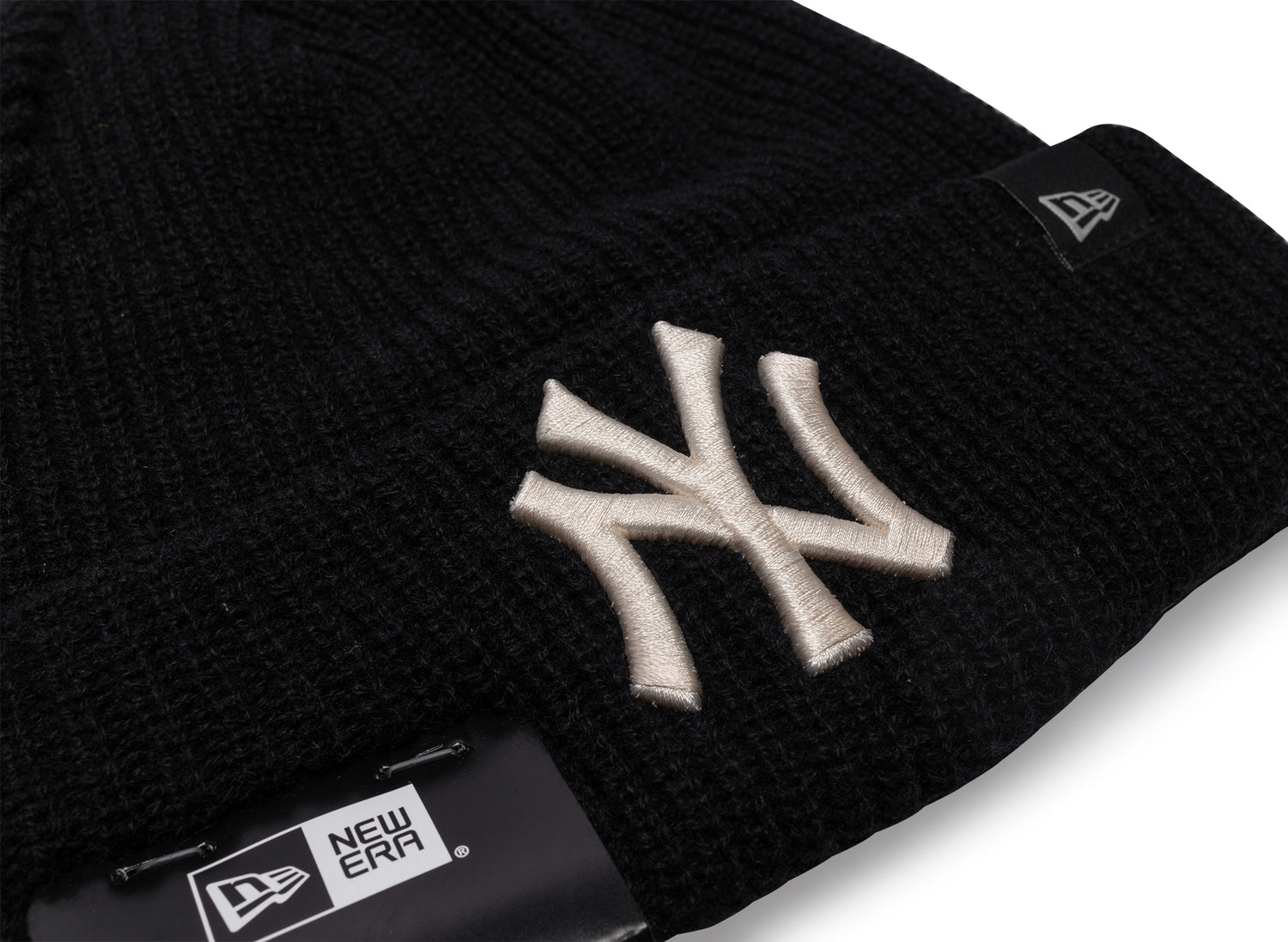 New Era MLB Black Cashmere Knit New York Yankees Beanie — view 2