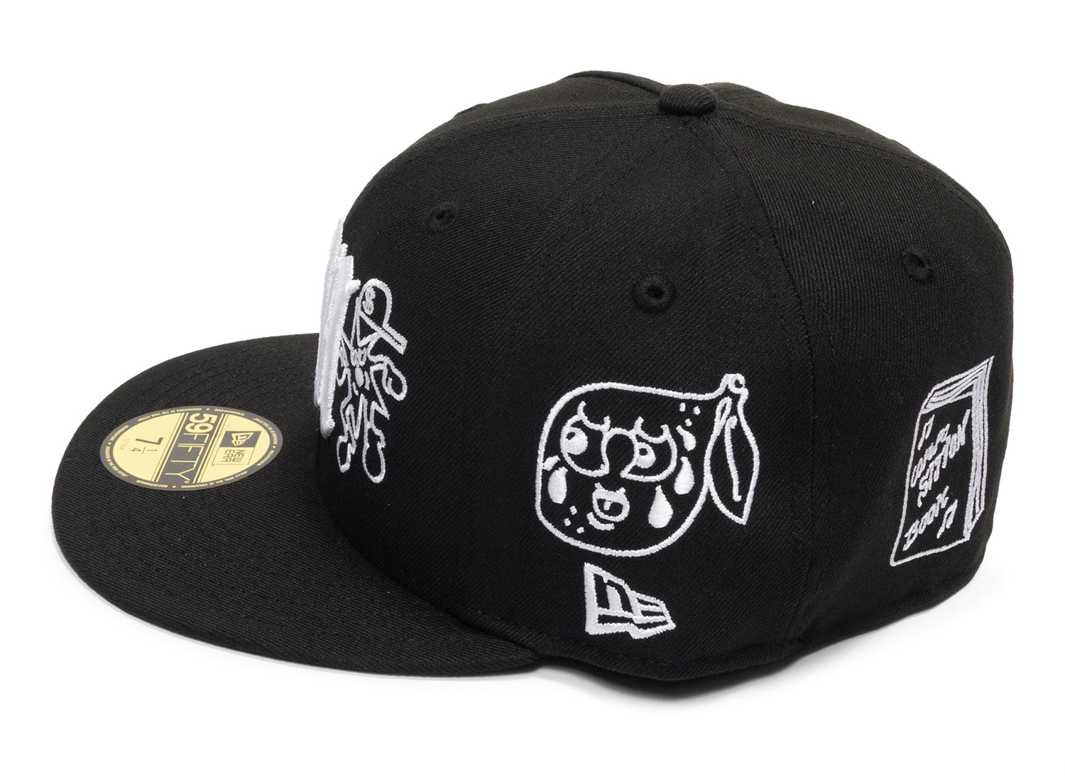 New Era Mora 59Fifty Fitted Hat in Black and Peach — view 2