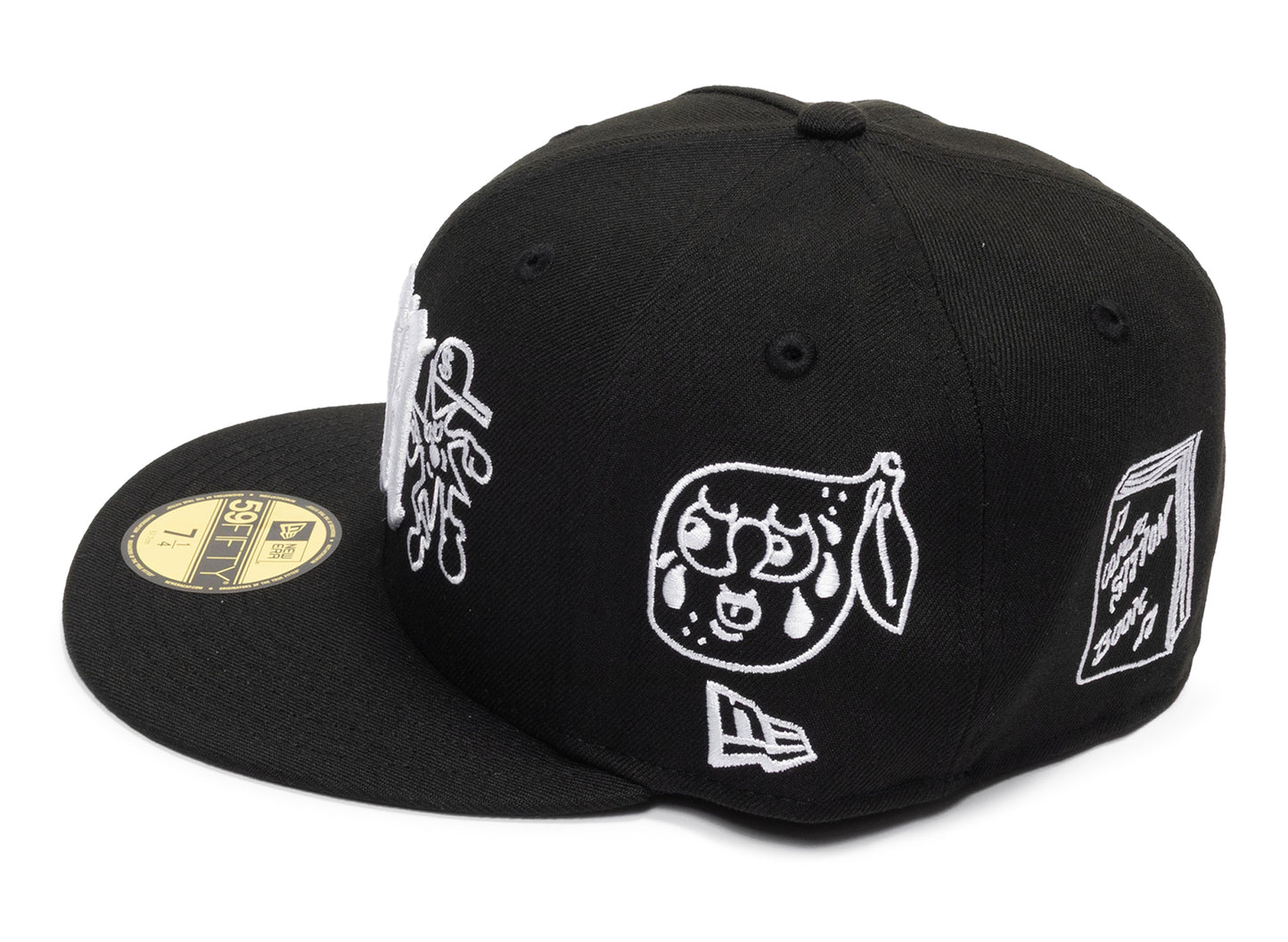 New Era Mora 59Fifty Fitted Hat in Black and White — view 2