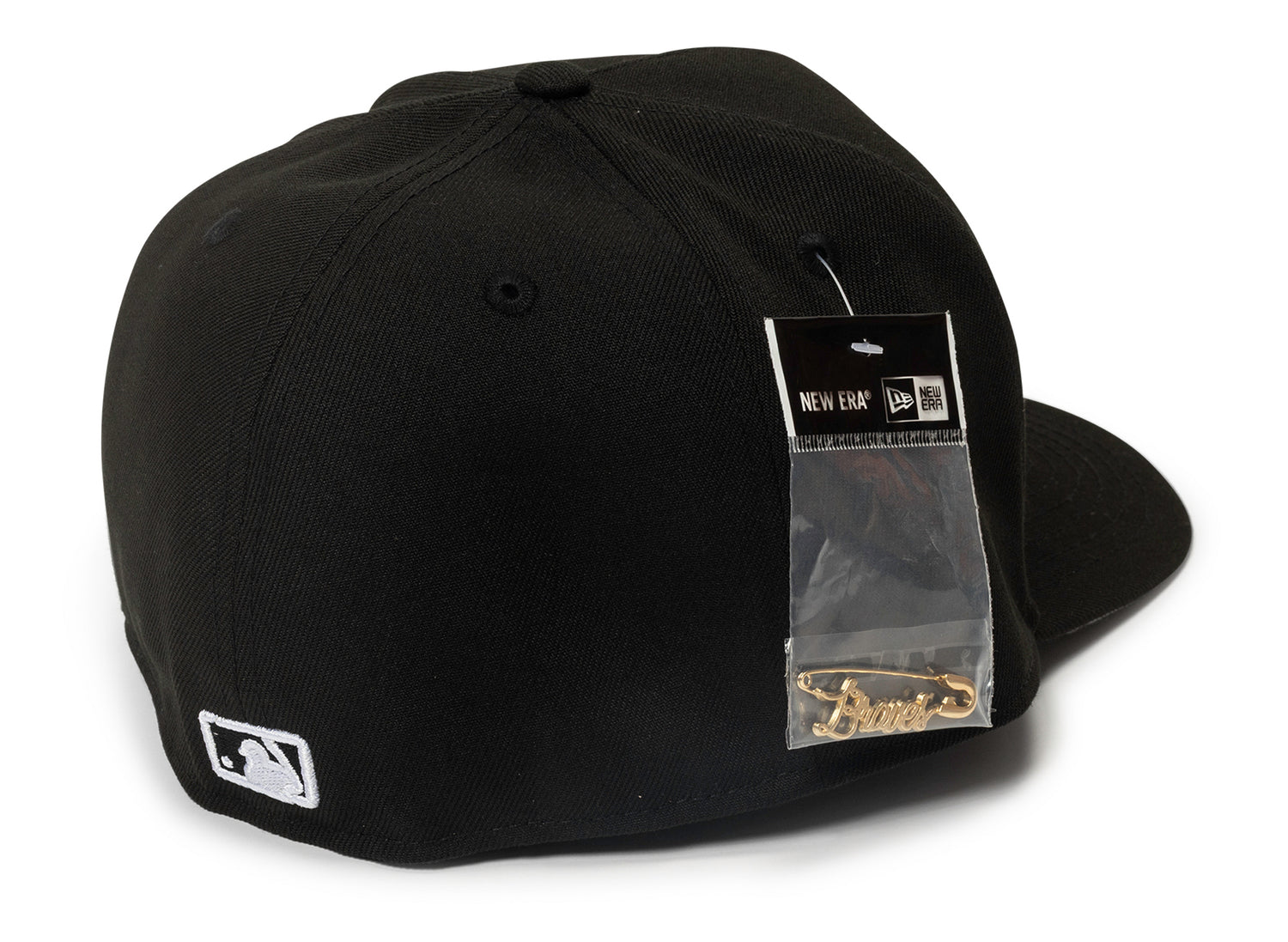 New Era Script Safety Pin Atlanta Braves Fitted Hat v2 - view 2