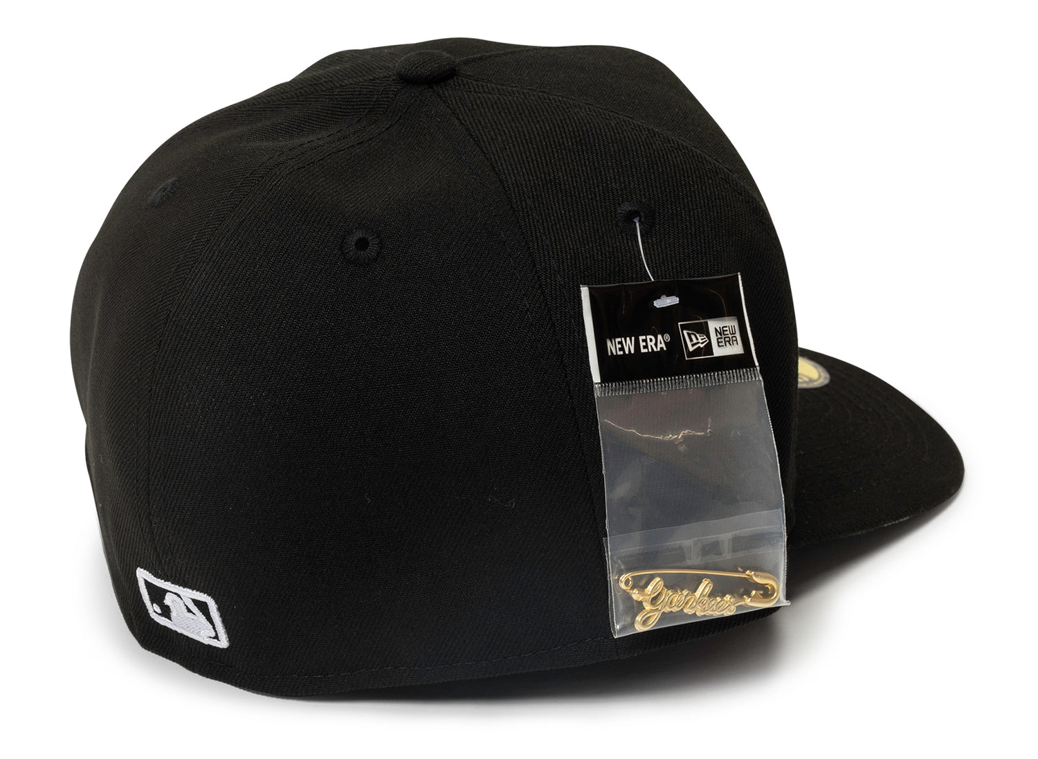 New Era Script Safety Pin New York Yankees Fitted Hat v2 - view 2