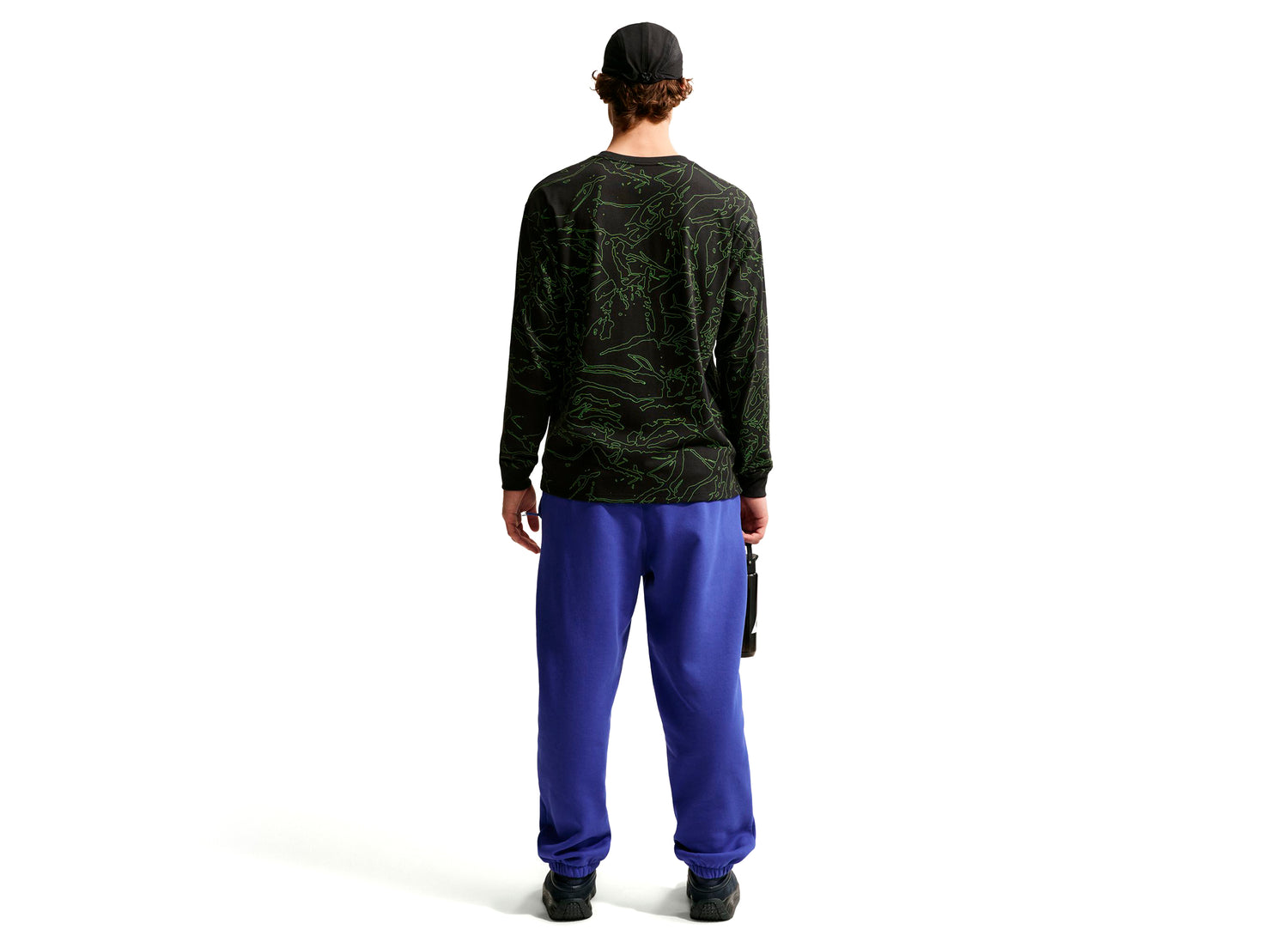 Nike ACG "Cave" Long Sleeve T-Shirt in Black — view 2