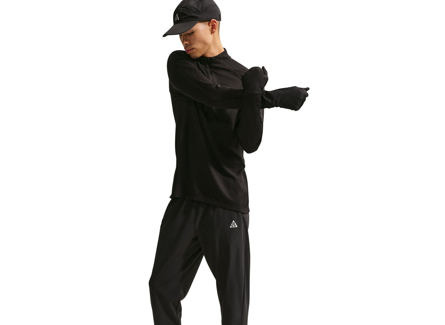 Nike ACG "Dawn Range" Dri-FIT Trail Running Pants in Black — view 5