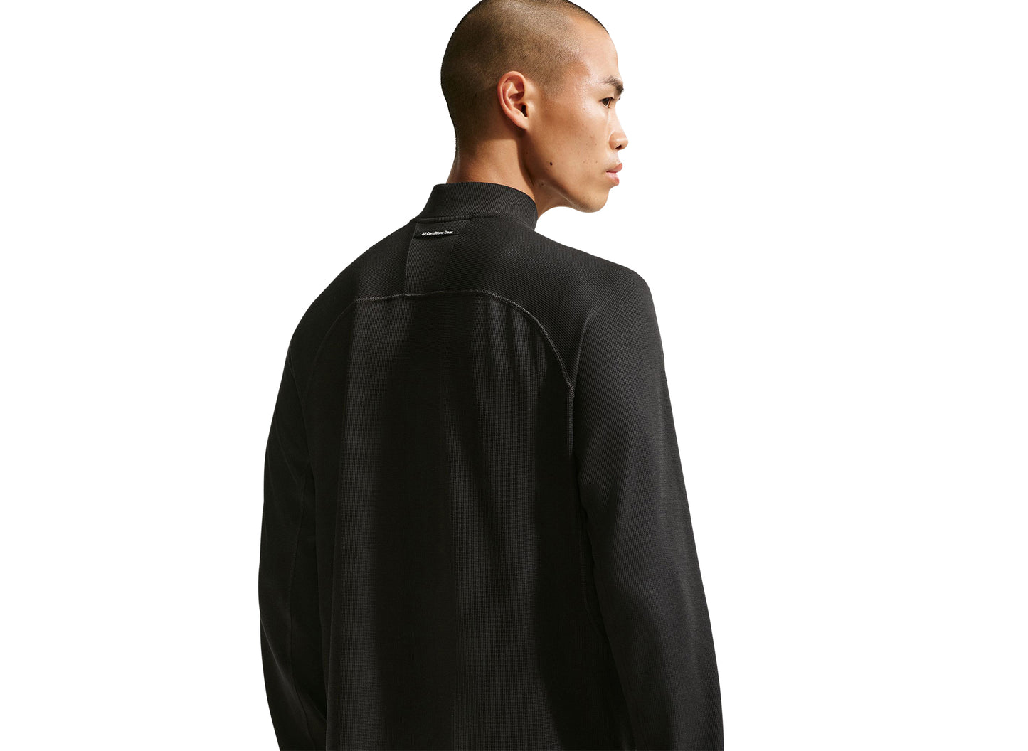 Nike ACG Dri-FIT Mid-Layer 1/4 Zip Trail Running Top in Black — view 4