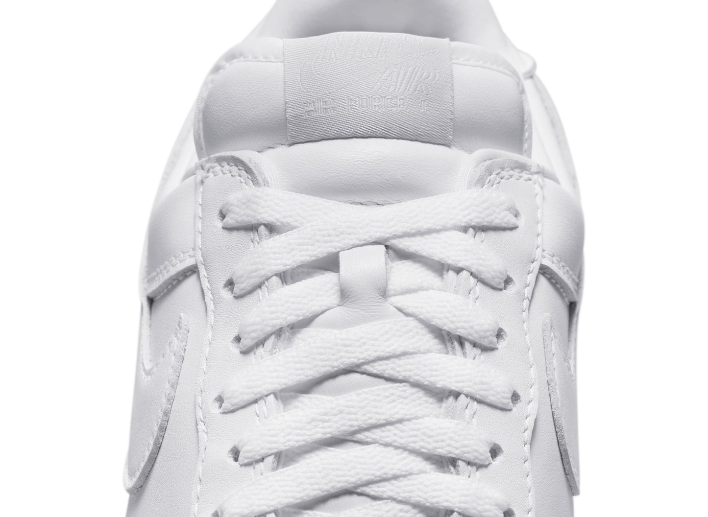 Nike Air Force 1 '01 in White
