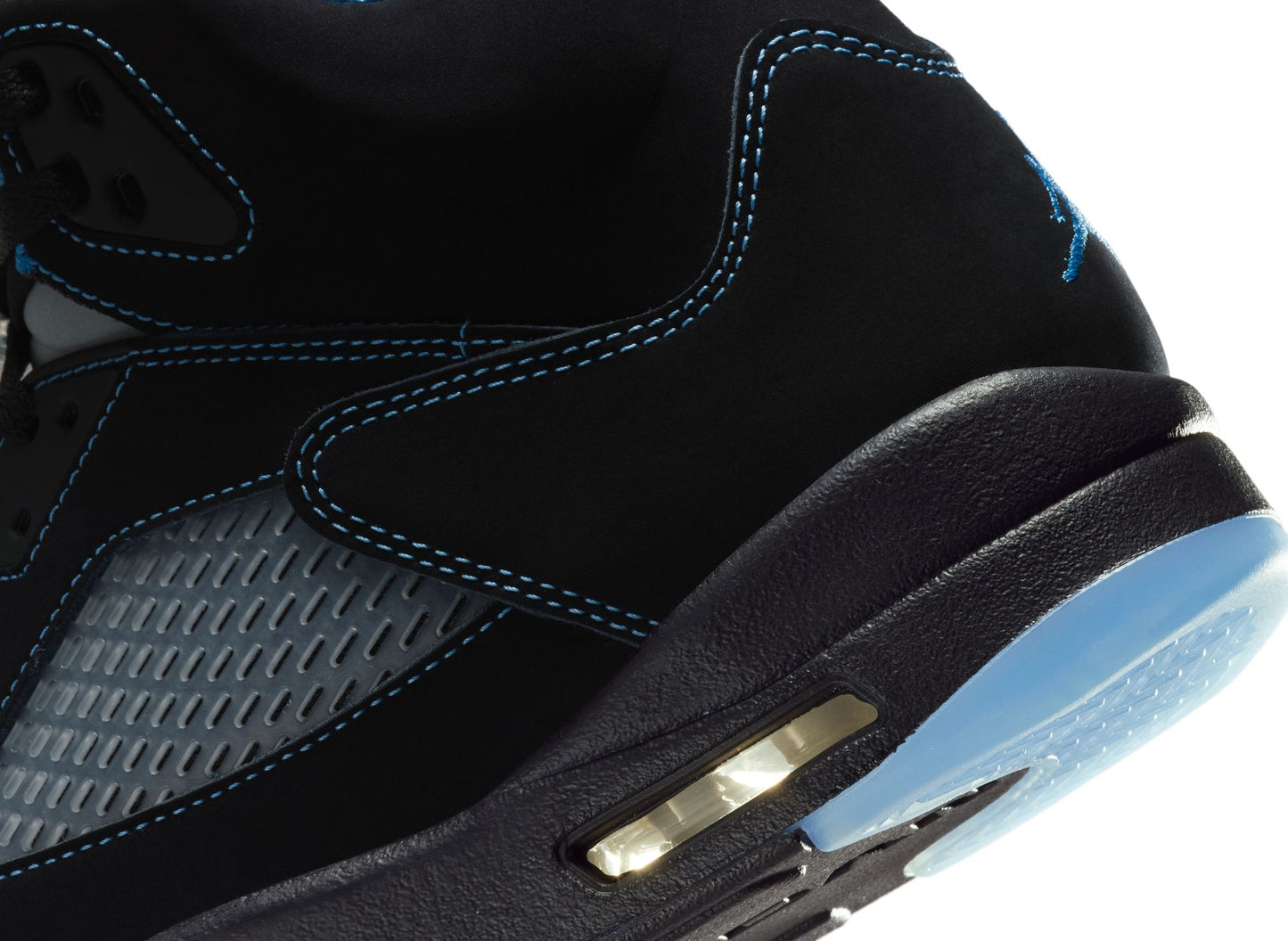 Air Jordan 5 Retro in Schwarz / University Blue