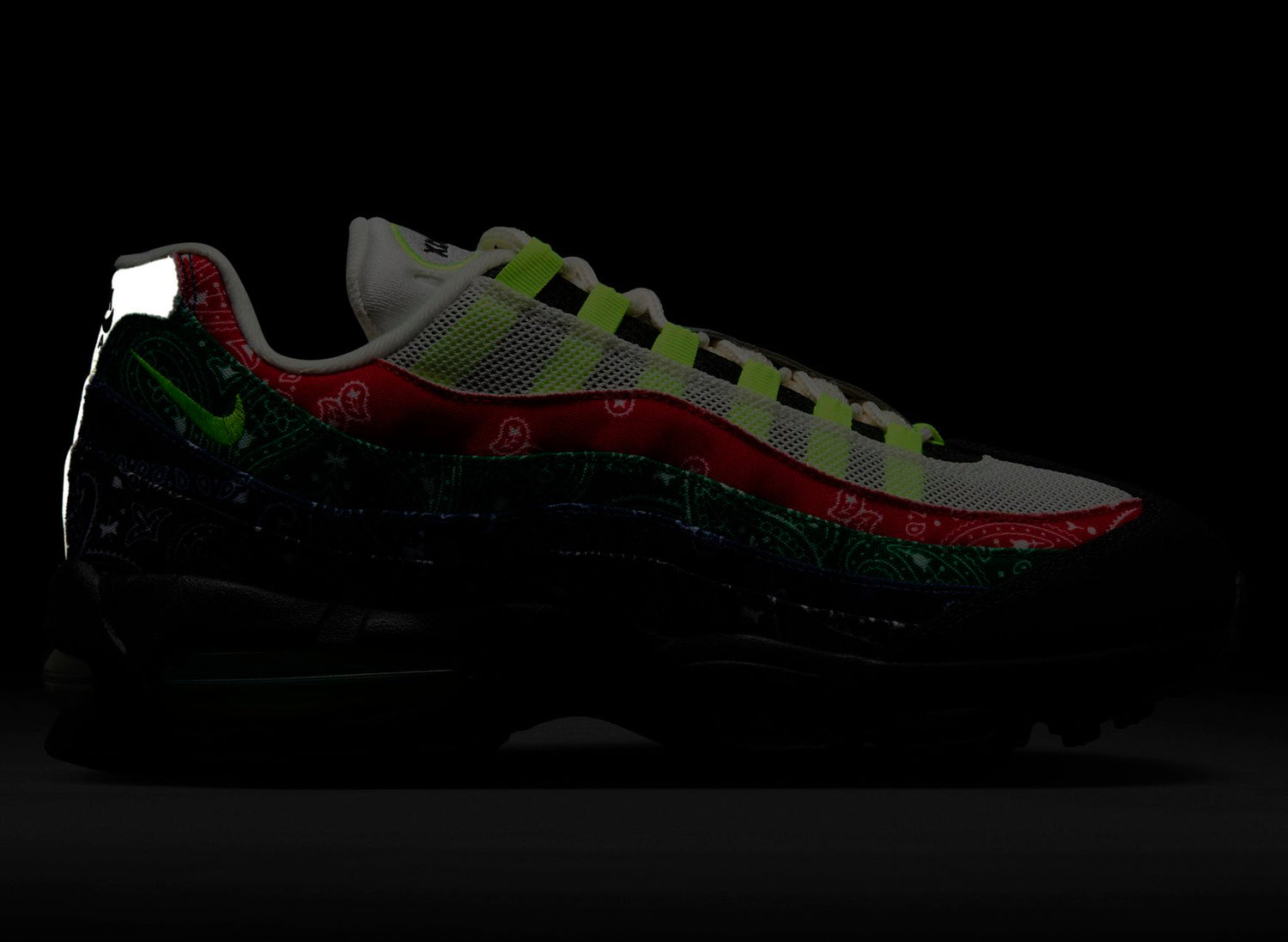 Nike Air Max 95 Big Bubble SP in Sail / Volt — view 6