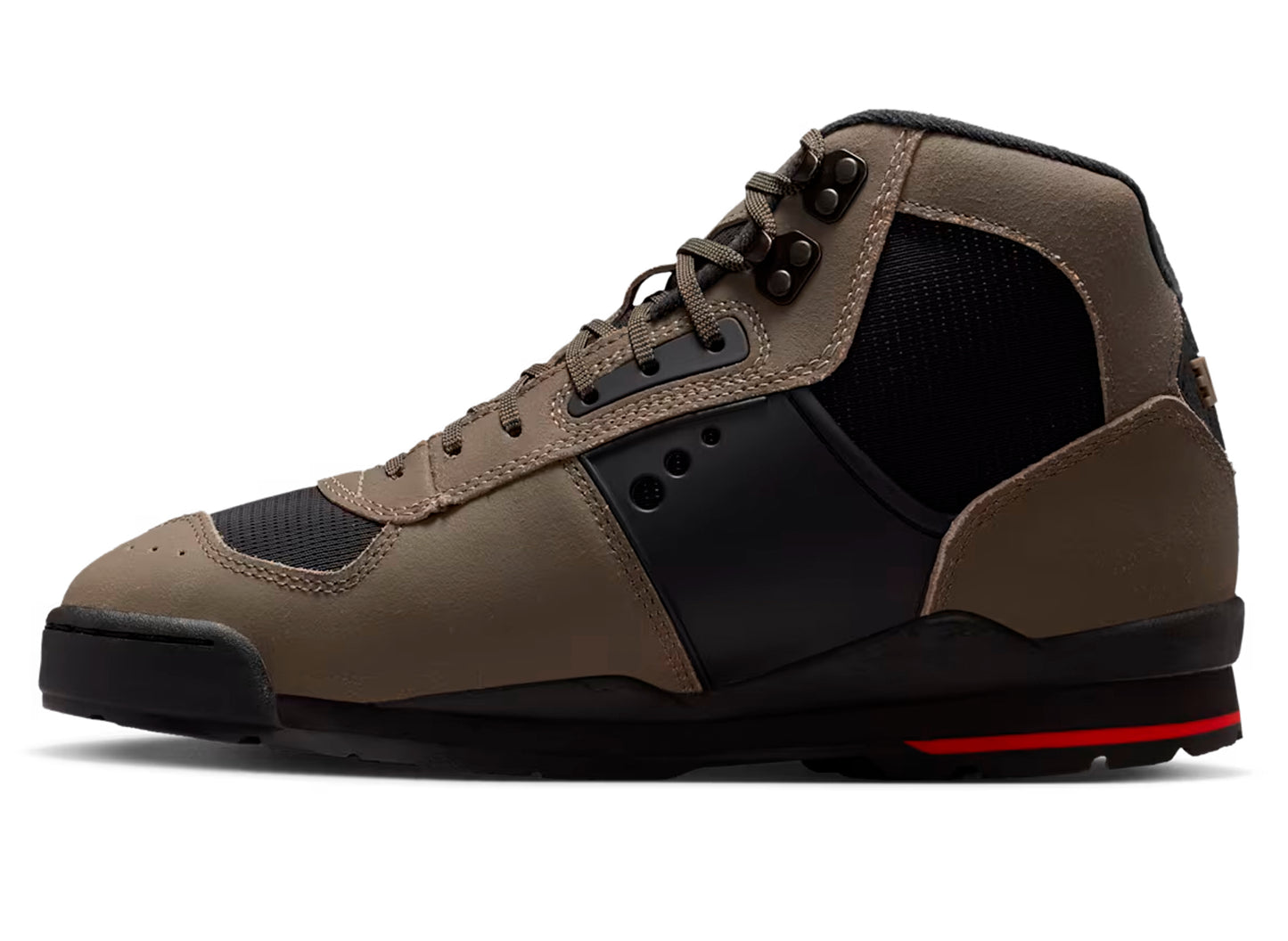 Nike Baltoro QS in Olive Khaki / Black — view 3