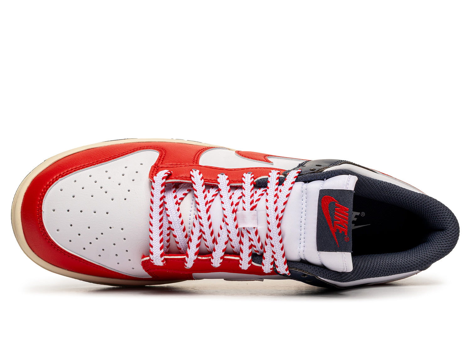 Nike Dunk Low Retro - view 4
