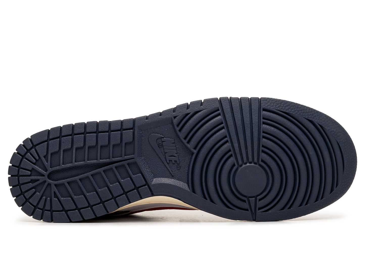Nike Dunk Low Retro - view 5