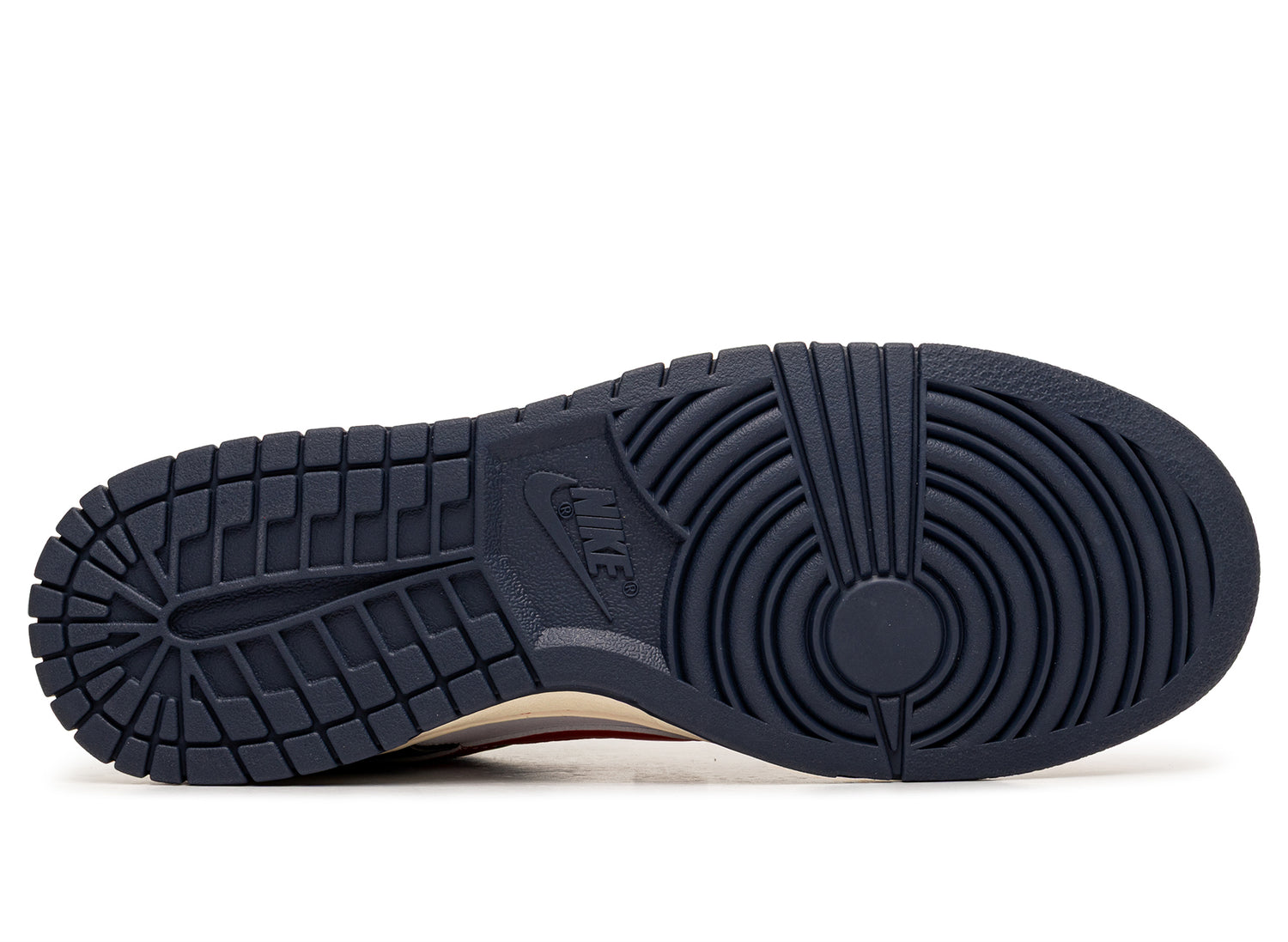 Nike Dunk Low Retro - view 5