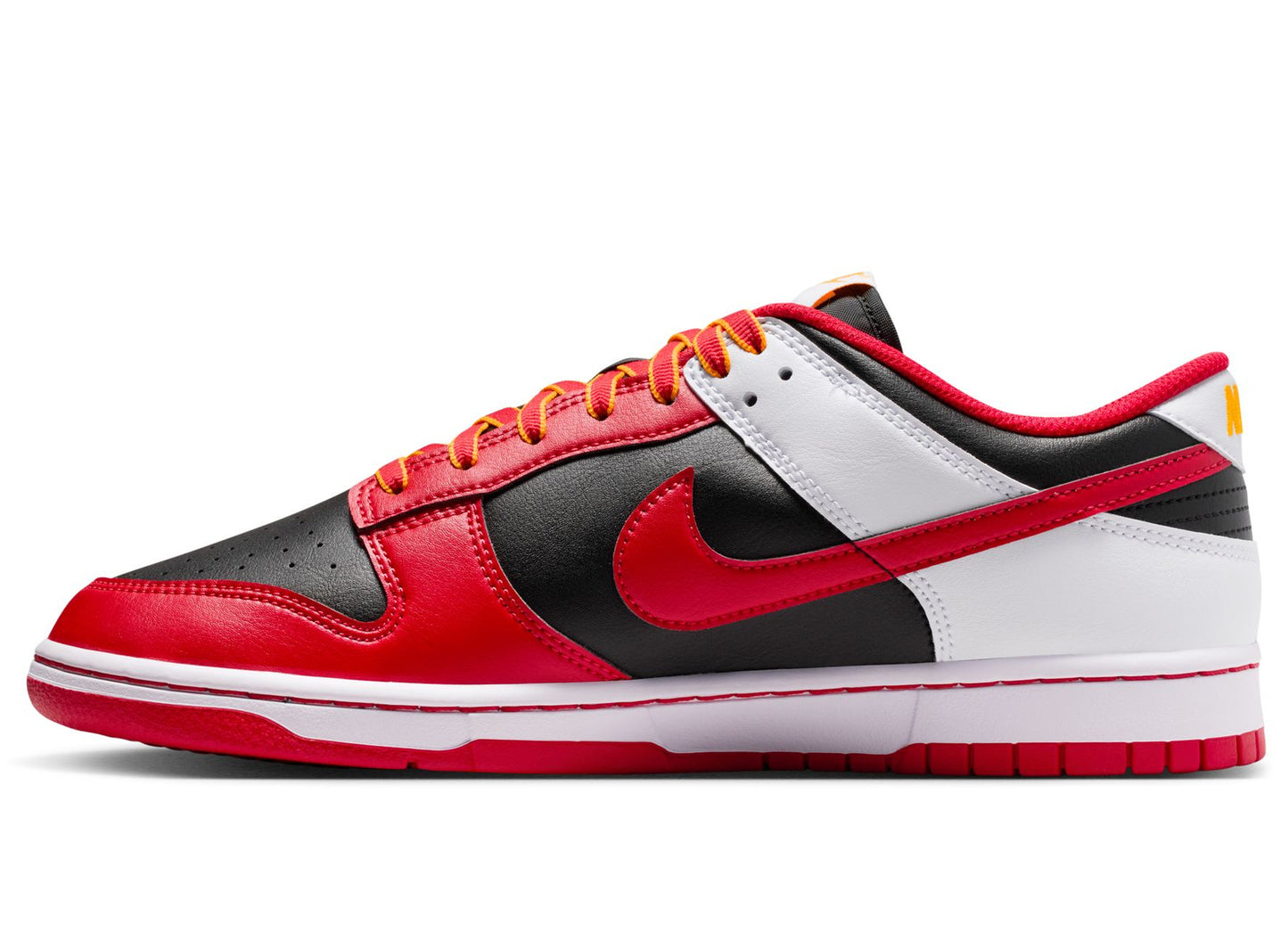Nike Dunk Low Retro in Black / University Red