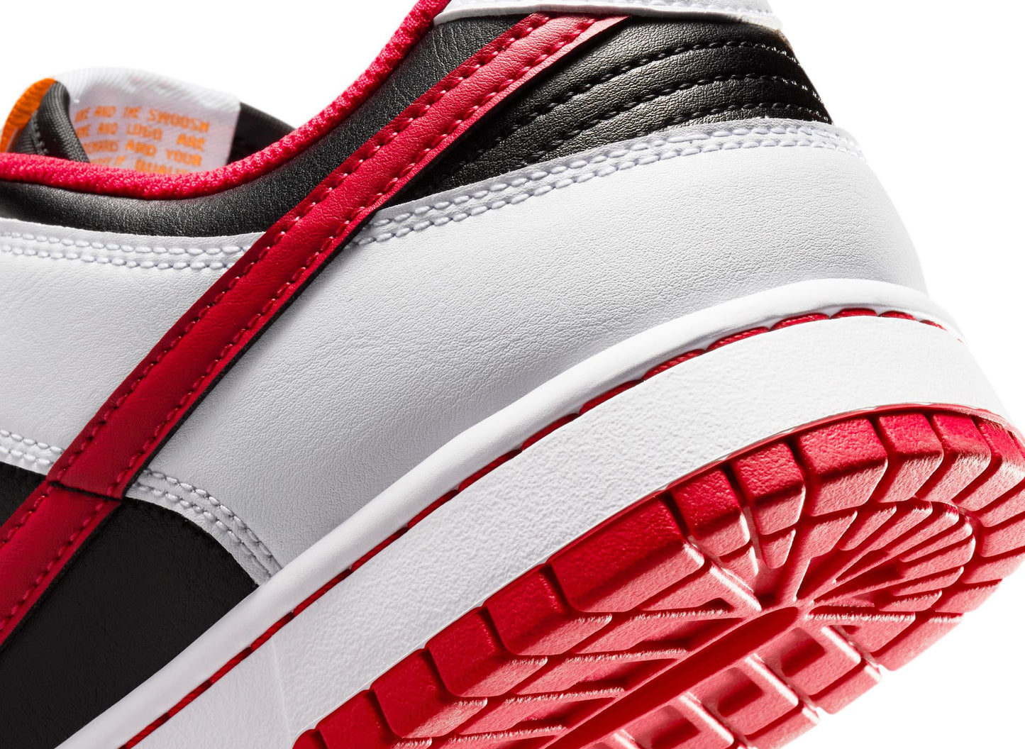 Nike Dunk Low Retro in Black / University Red