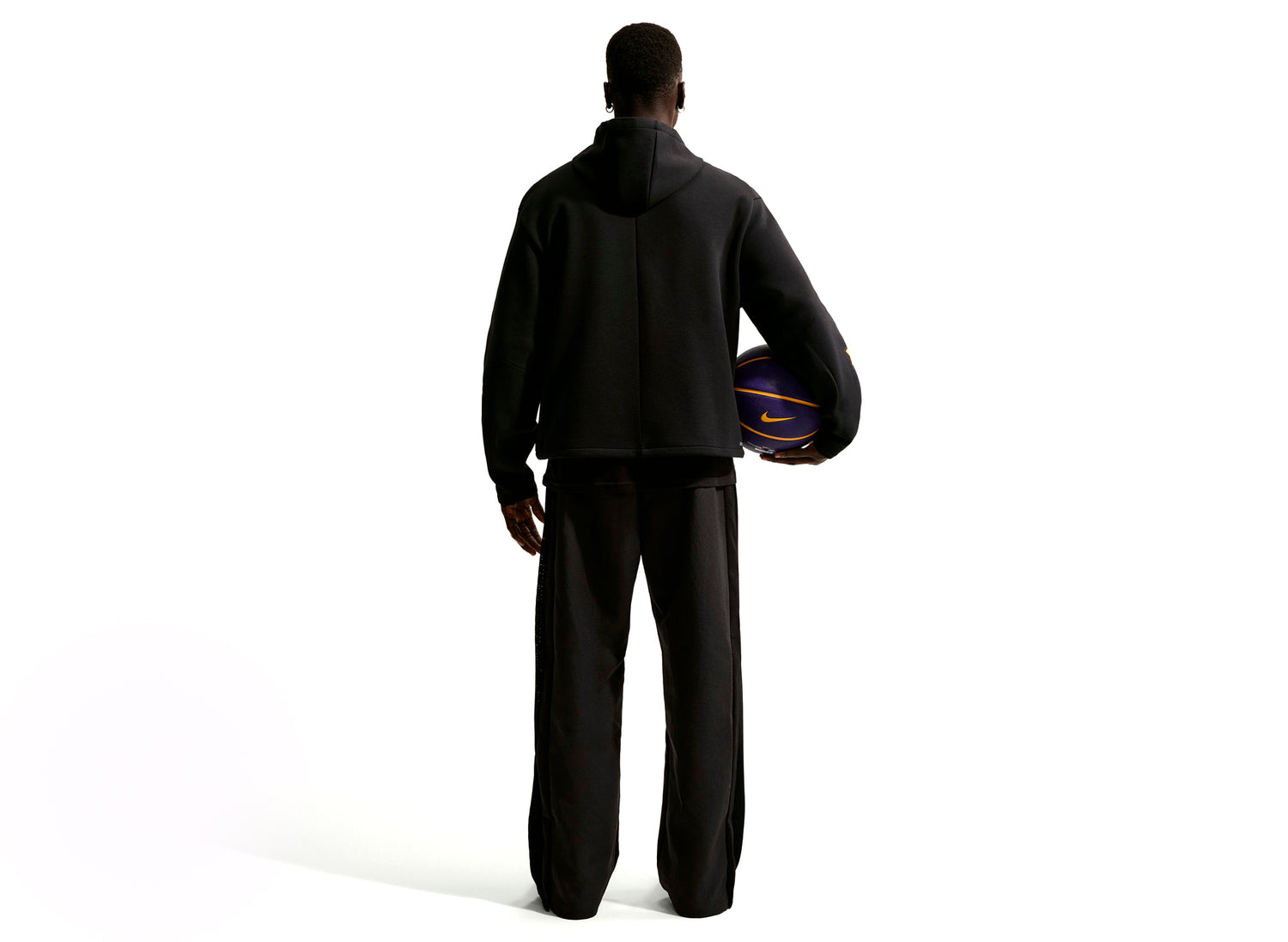 Nike Kobe Dri-FIT Fleece Pullover Hoodie in Black — view 2