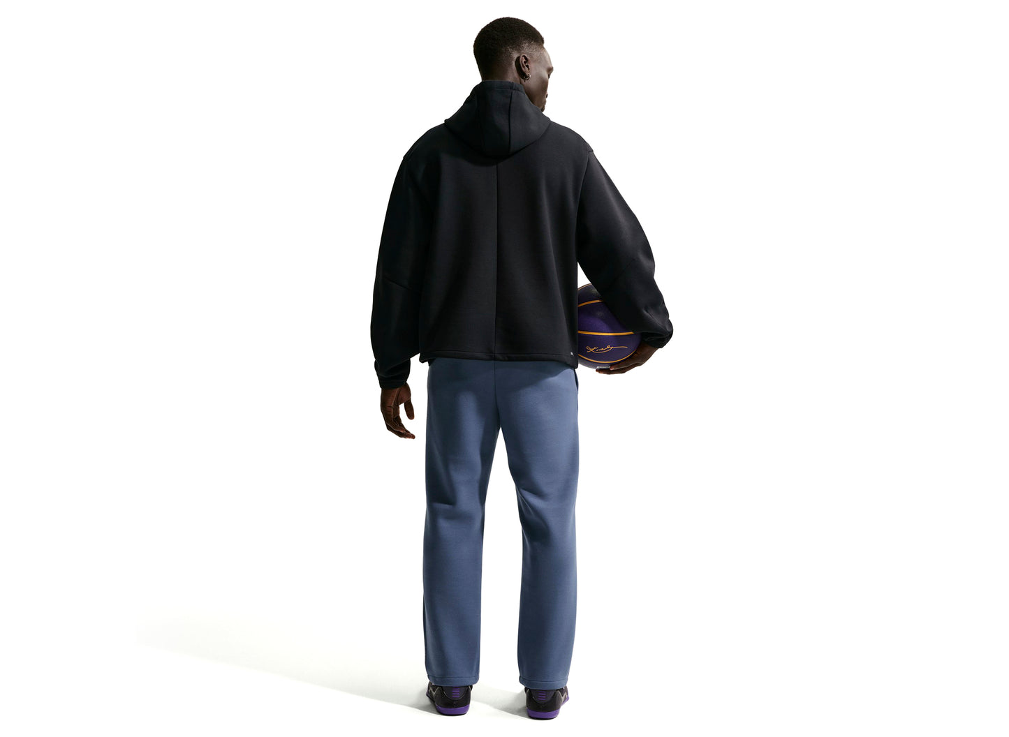 Nike Kobe Dri-FIT Fleece Pullover Hoodie in Black / White — view 2