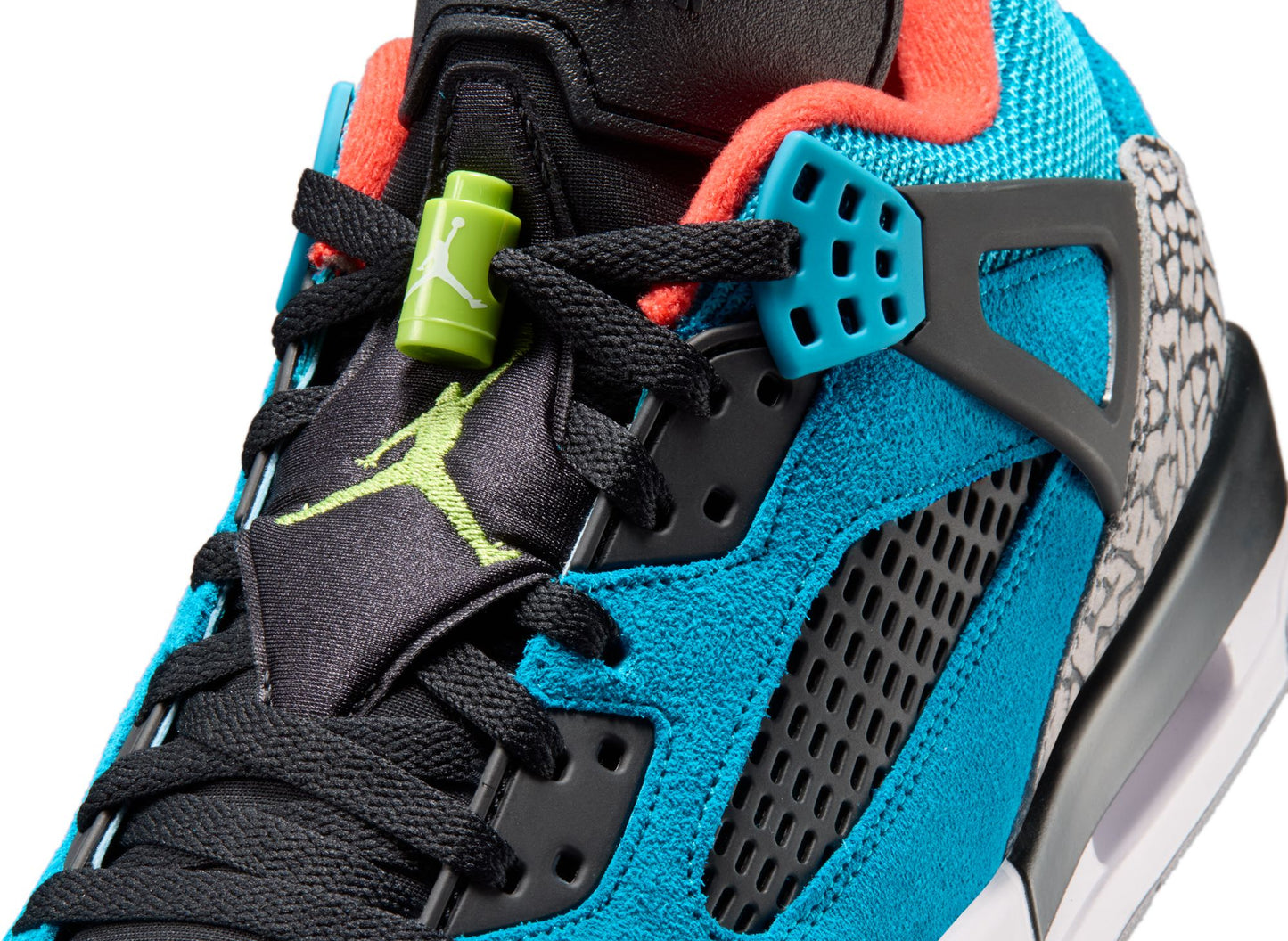 Jordan Spizike Low