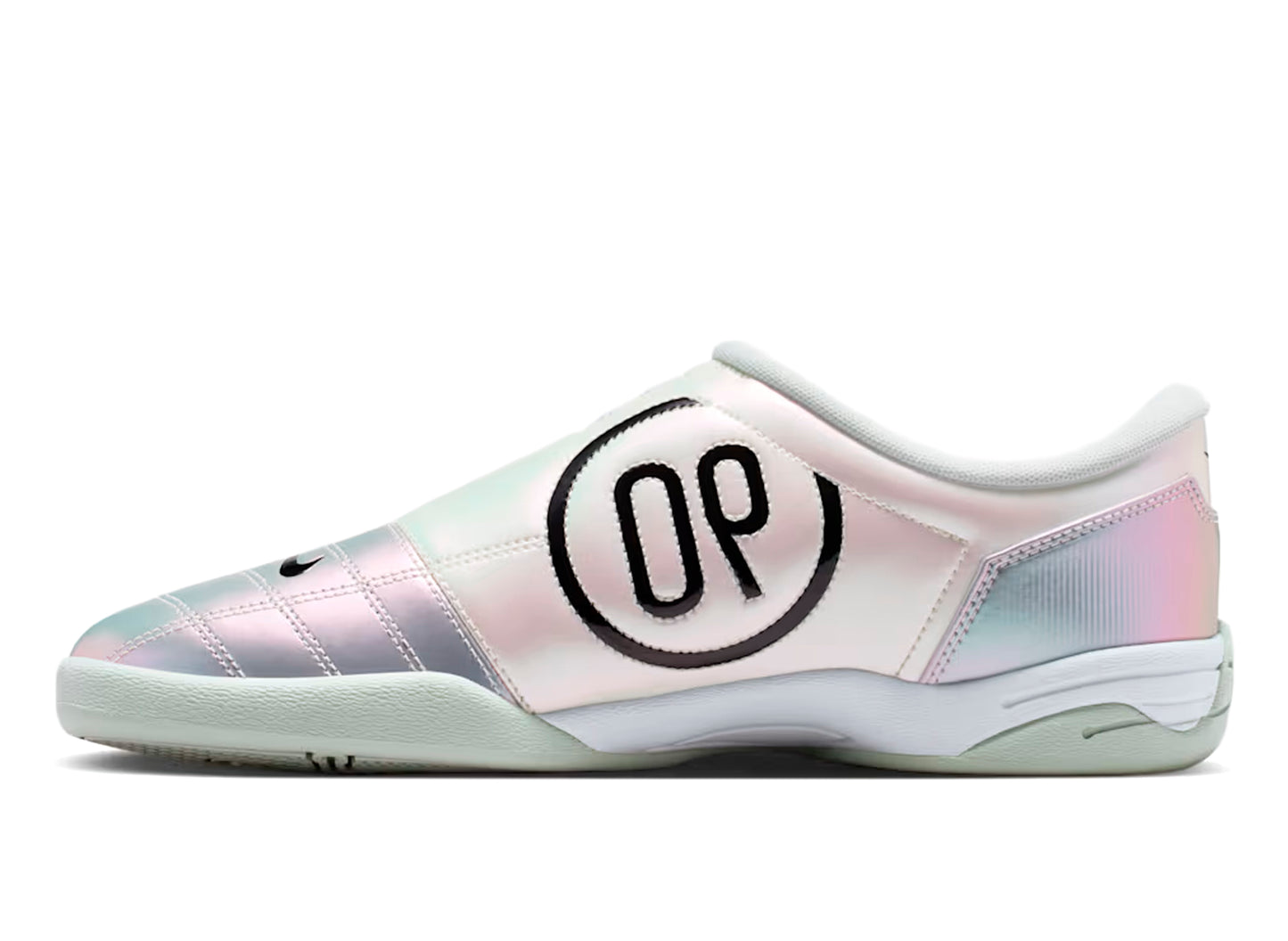Nike Total 90 PRM in Off White / Black — view 3