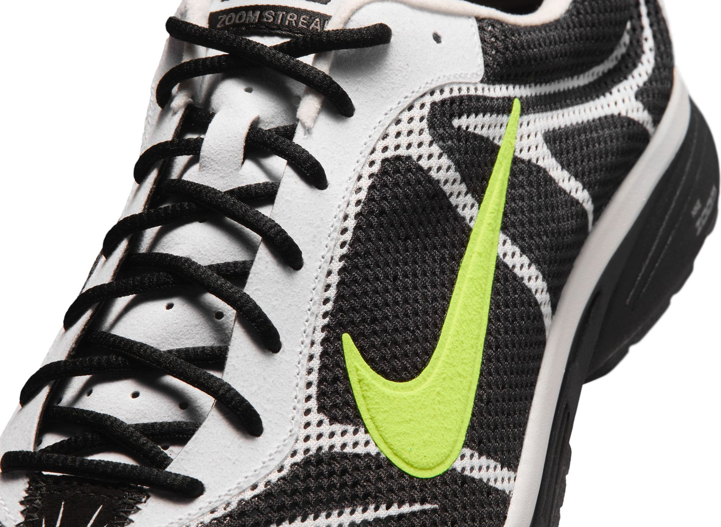 Nike Zoom Streak 3 in Schwarz / Volt