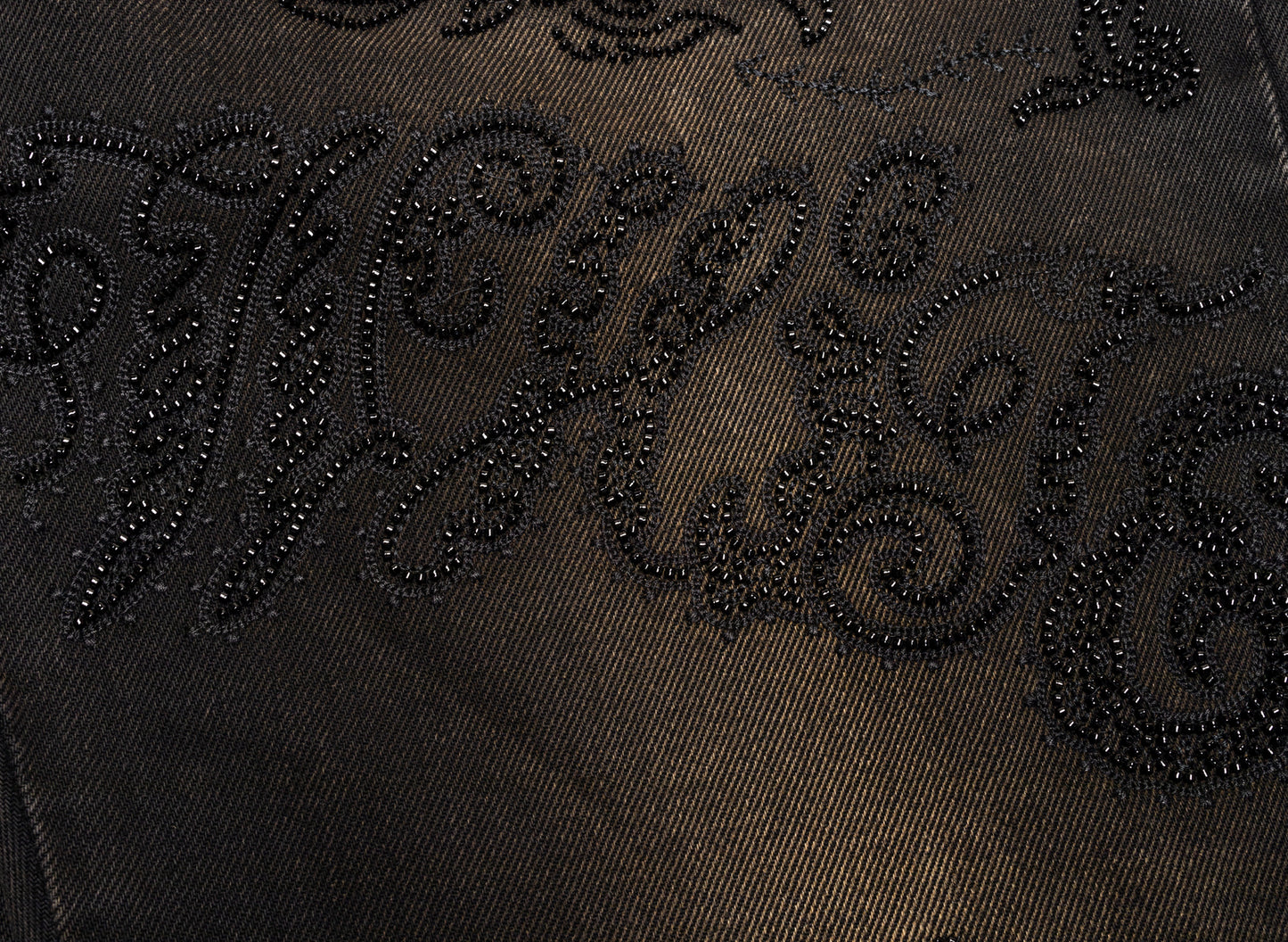 OFF-WHITE Paisley Embroidered Slim Relax Jeans in Dirty Black