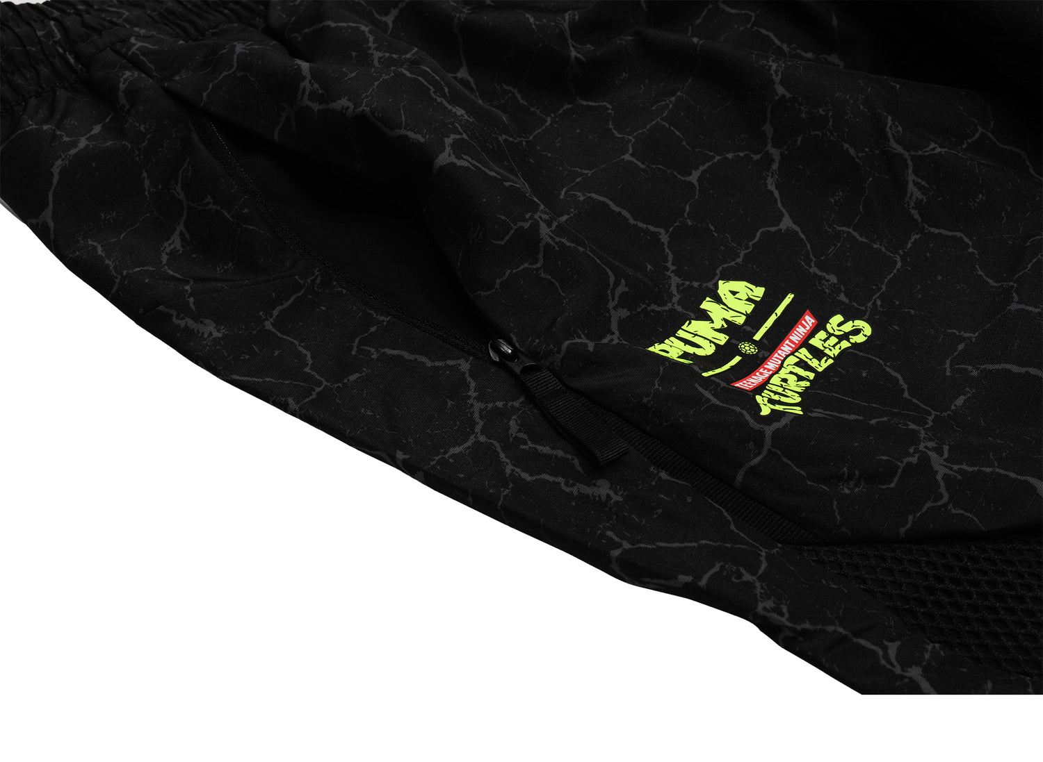 Puma x TMNT Pumatech Relaxed Cargo Pants in Black - view 2