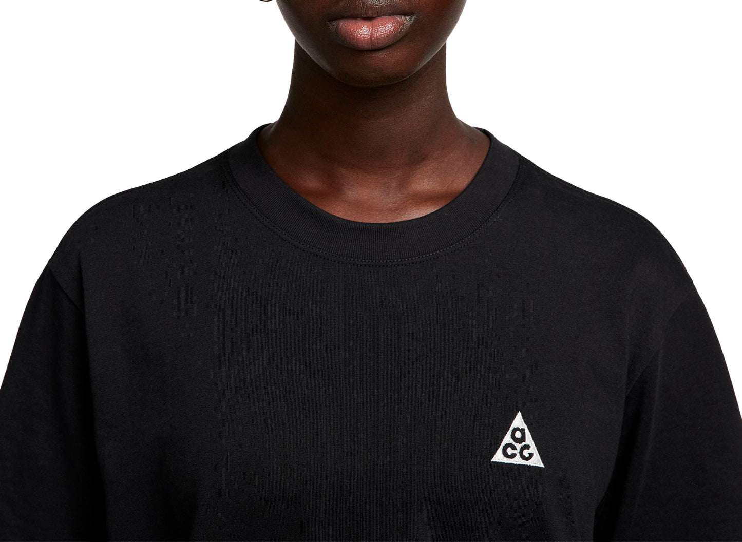 Women's Nike ACG Short-Sleeve T-Shirt in Black — view 4
