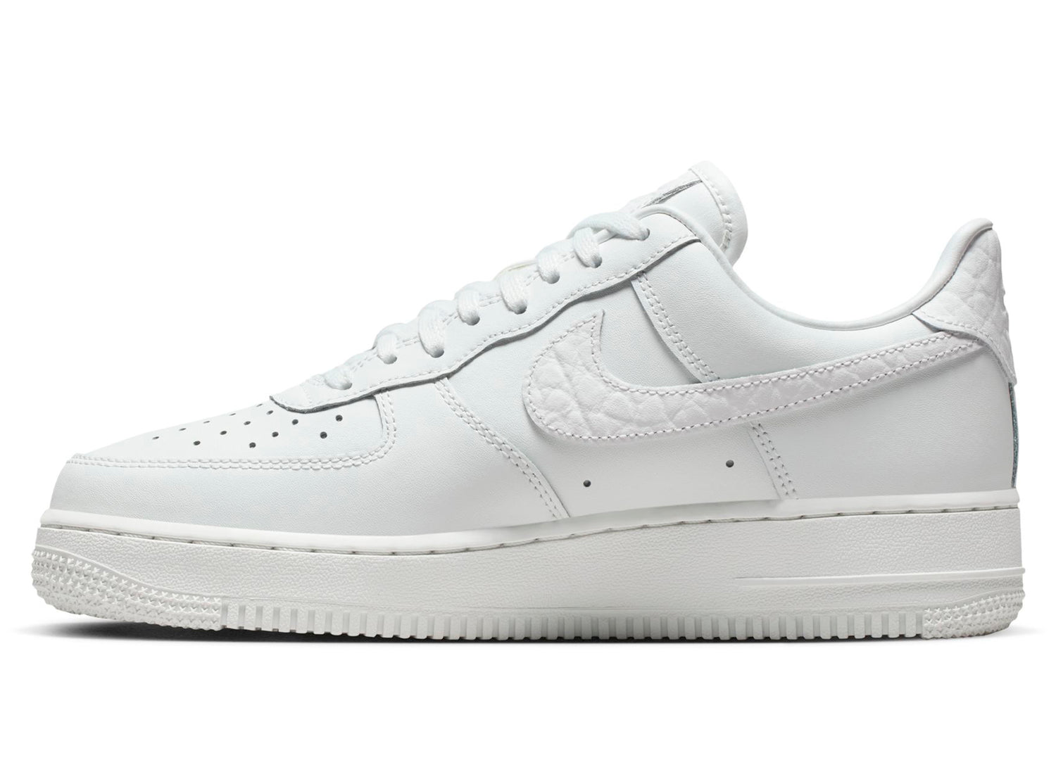 Women's Nike Air Force 1 '07 Low in Summit White — view 3