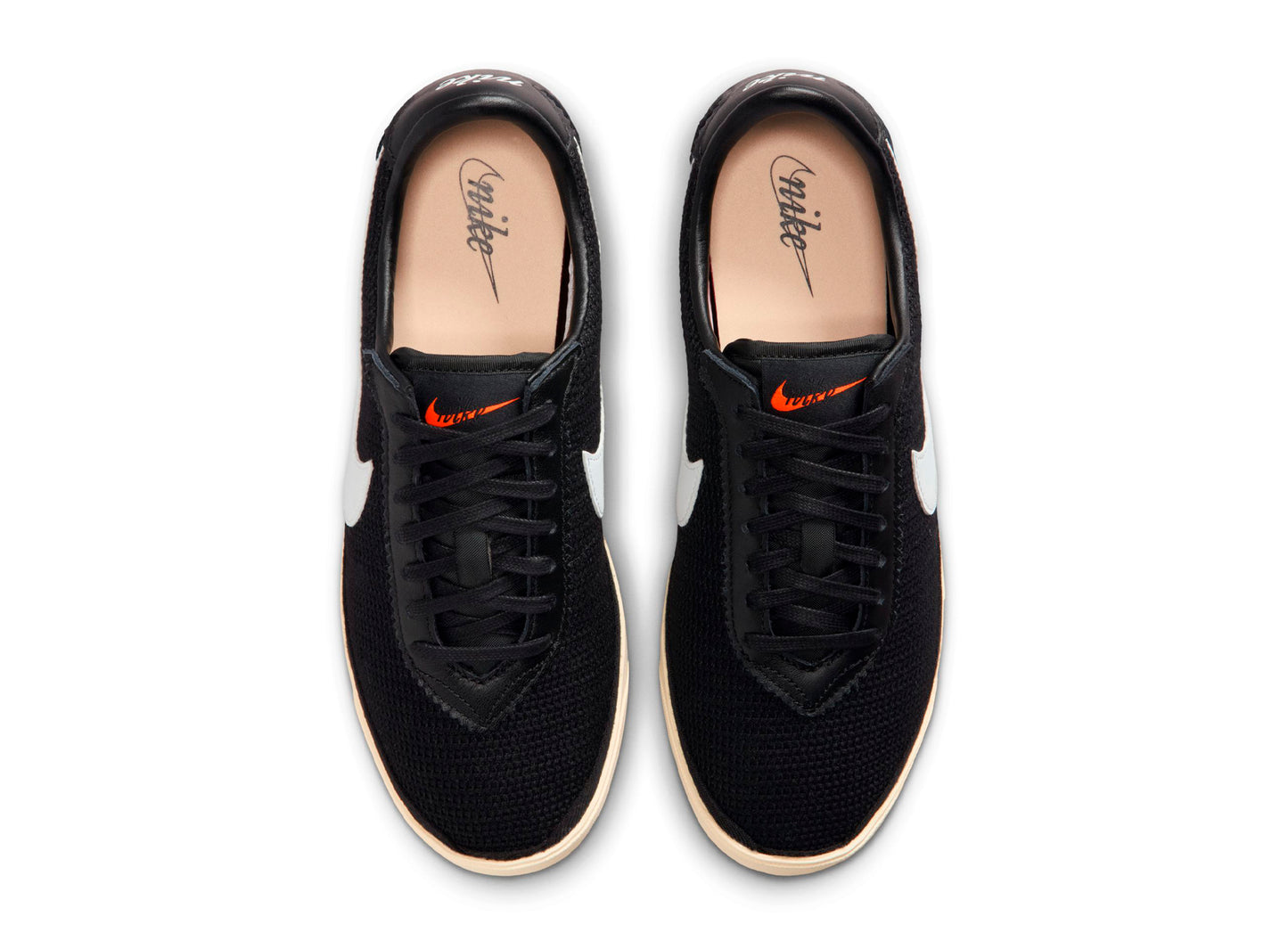 Women's Nike Astrograbber Textile in Black / White — view 4