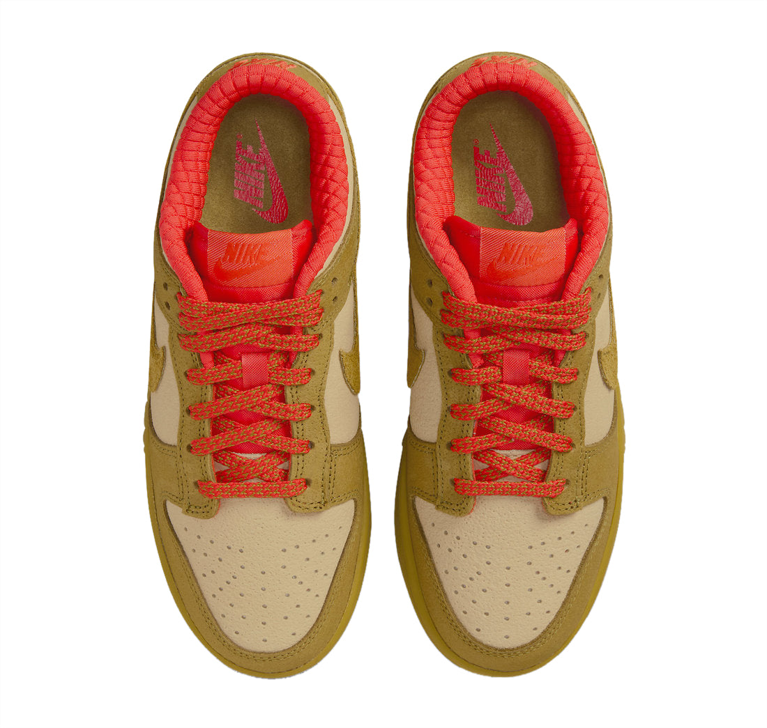 Women's Nike Dunk Low - view 2