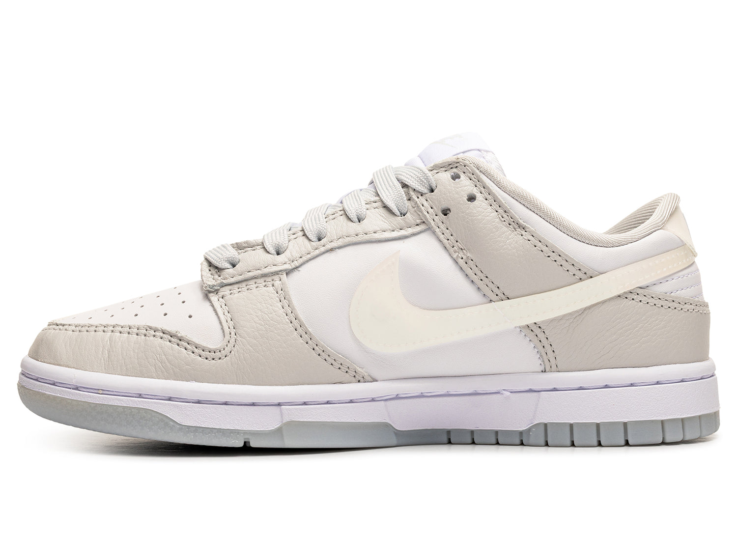 Women's Nike Dunk Low - view 3