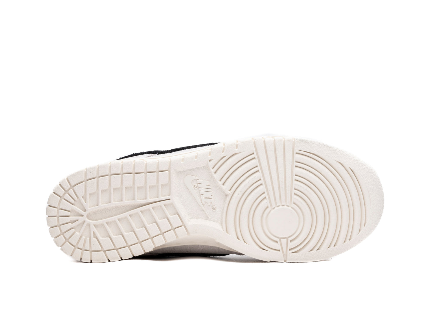 Women's Nike Dunk Low SE - view 5