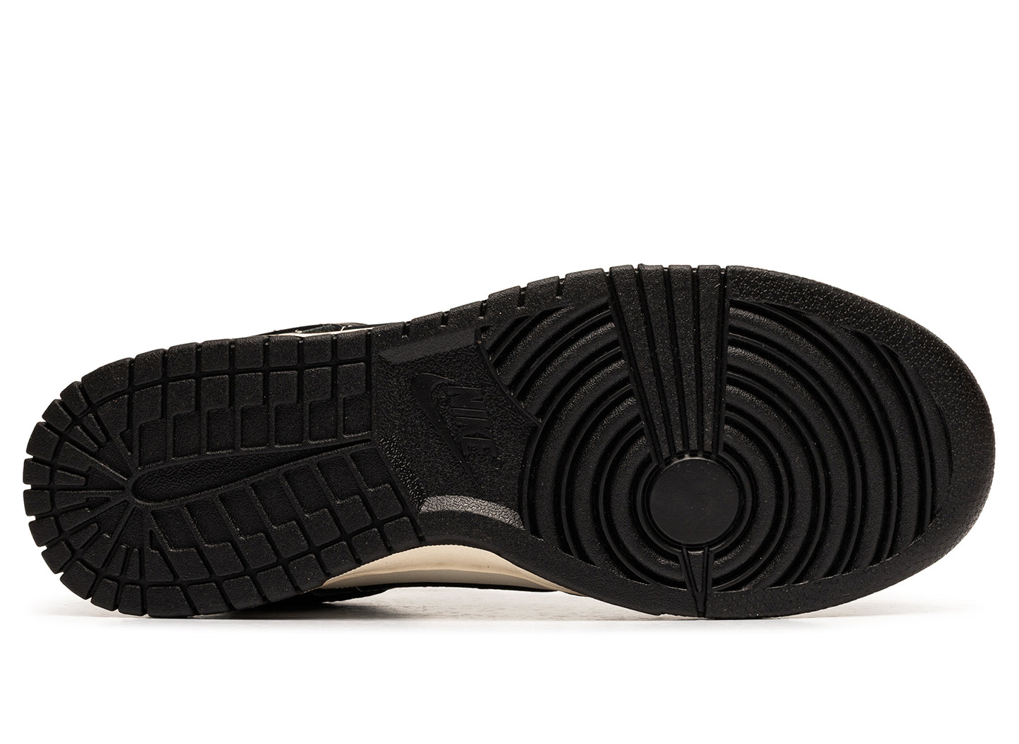 Women's Nike Dunk Low SE - view 5