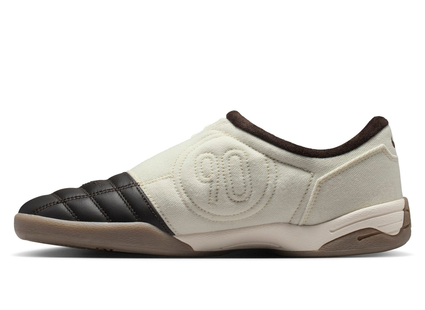 Women's Nike Total 90 in Soft Pearl / Velvet Brown — view 3