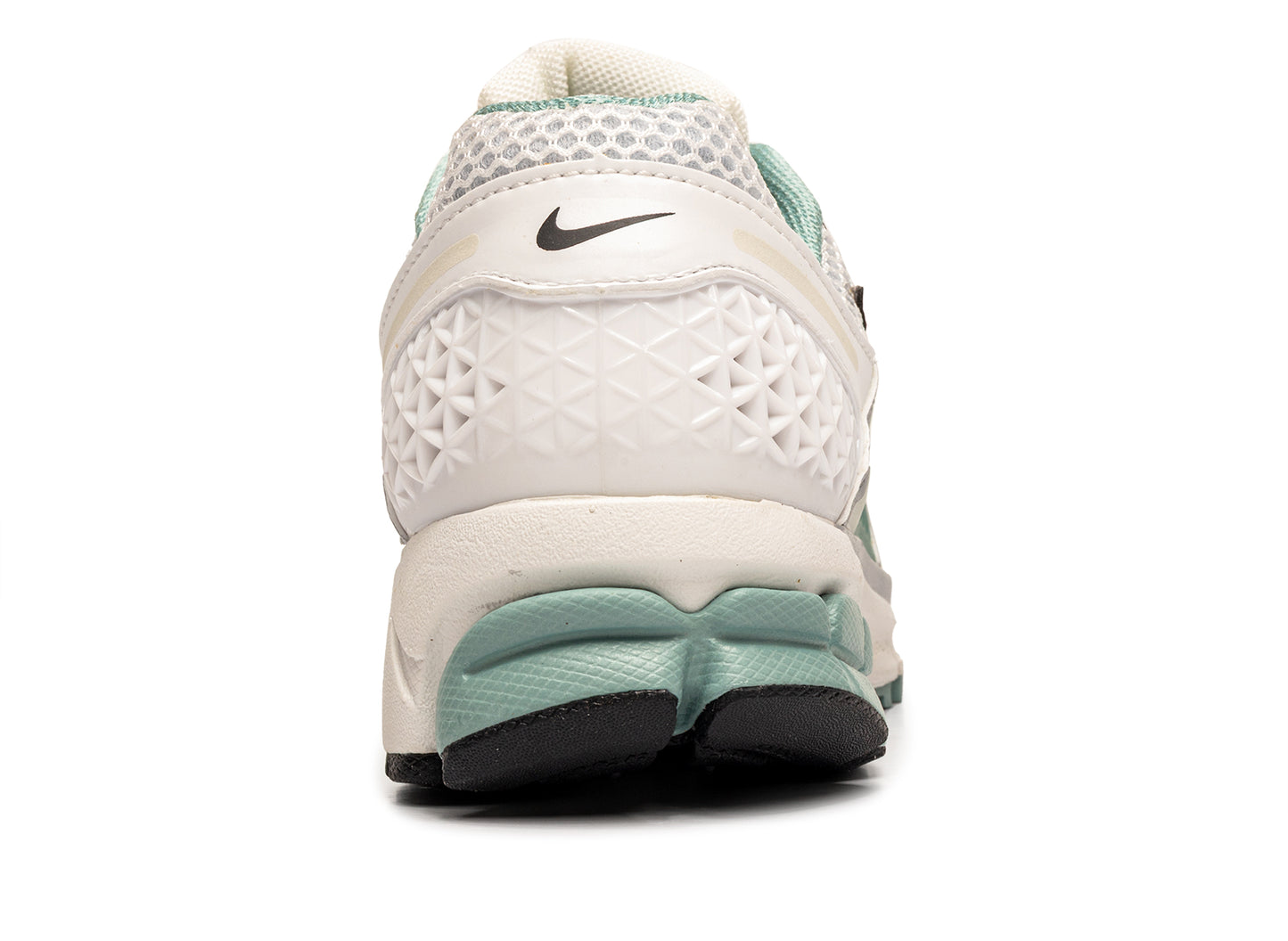 Women's Nike Zoom Vomero 5 - view 2