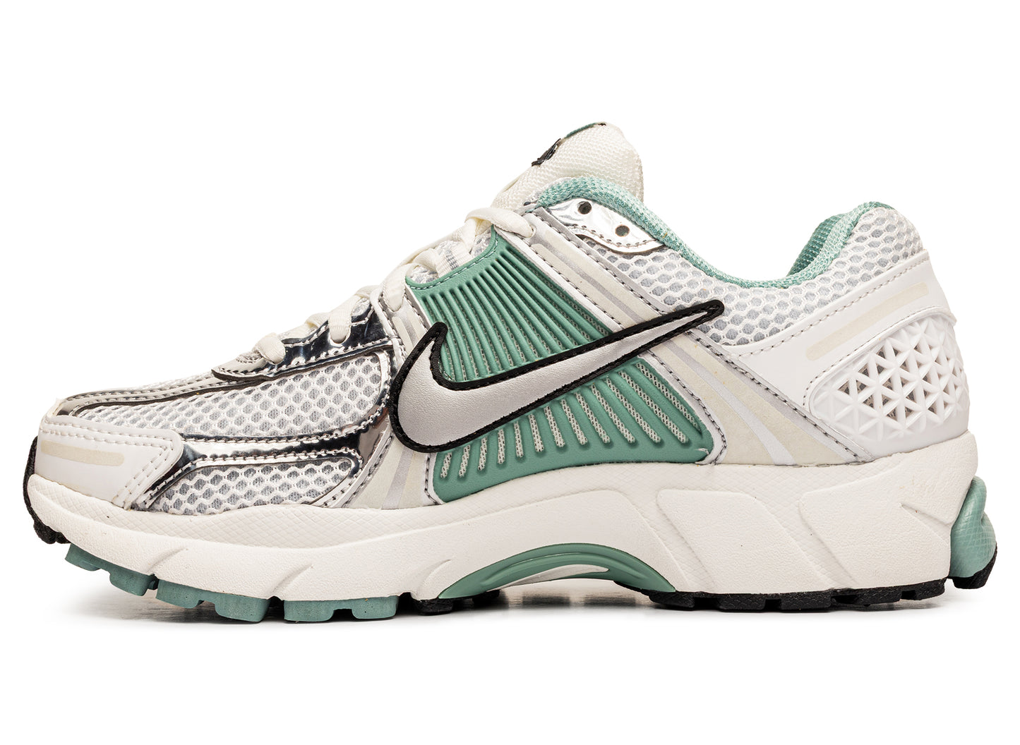 Women's Nike Zoom Vomero 5 - view 3