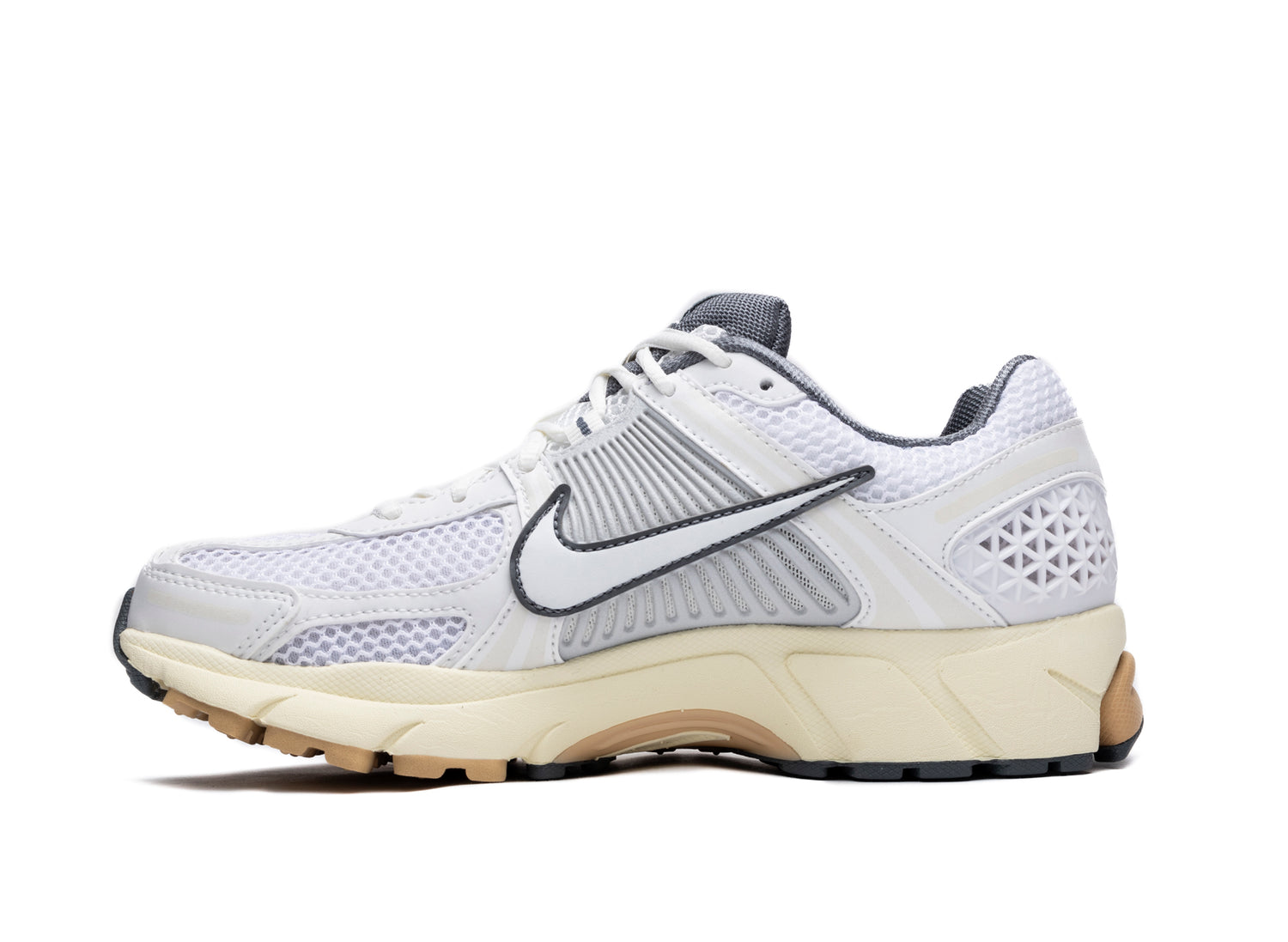 Women's Nike Zoom Vomero 5 - view 3