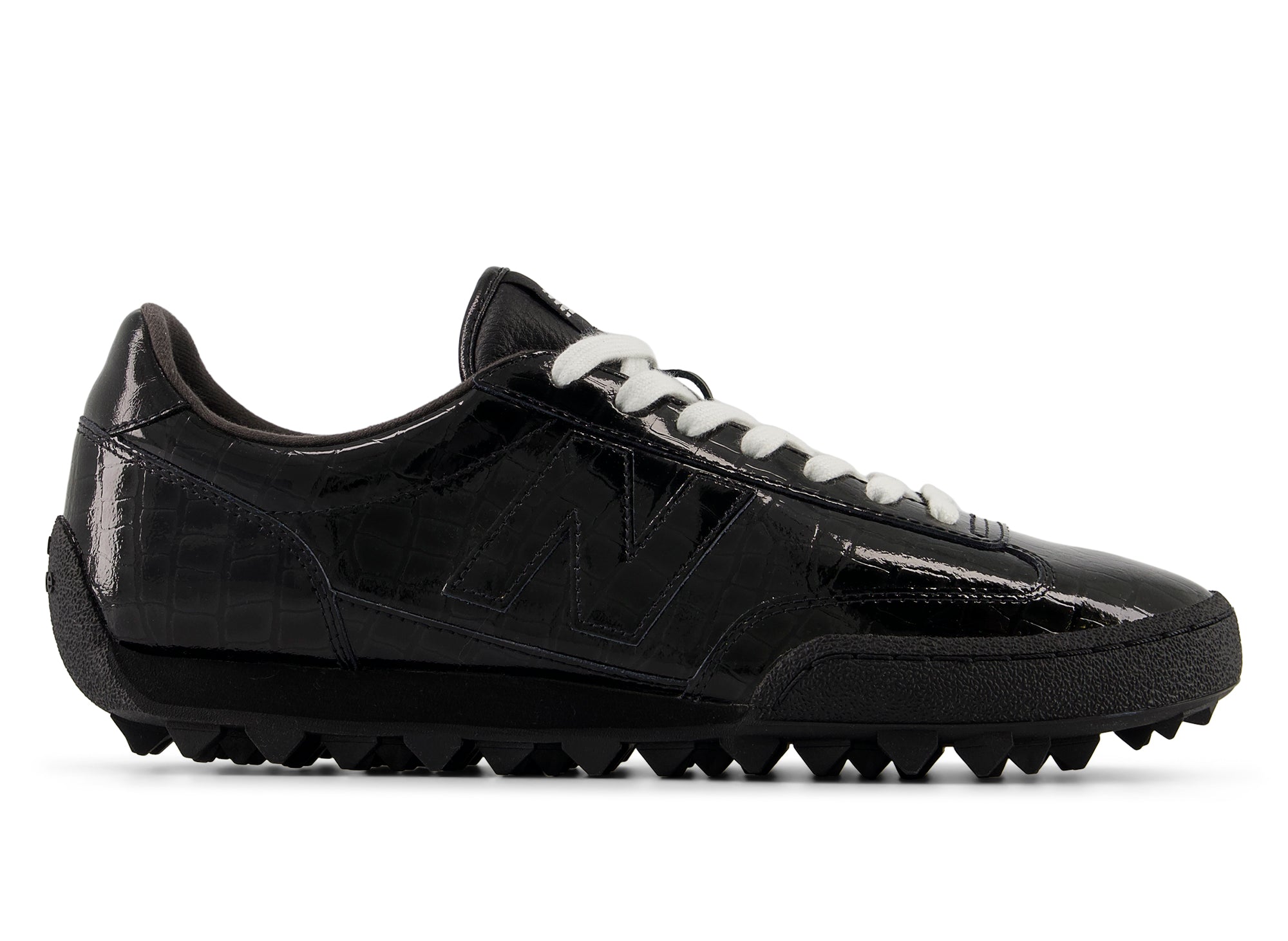 New Balance UGTR2SV in Black – Oneness Boutique