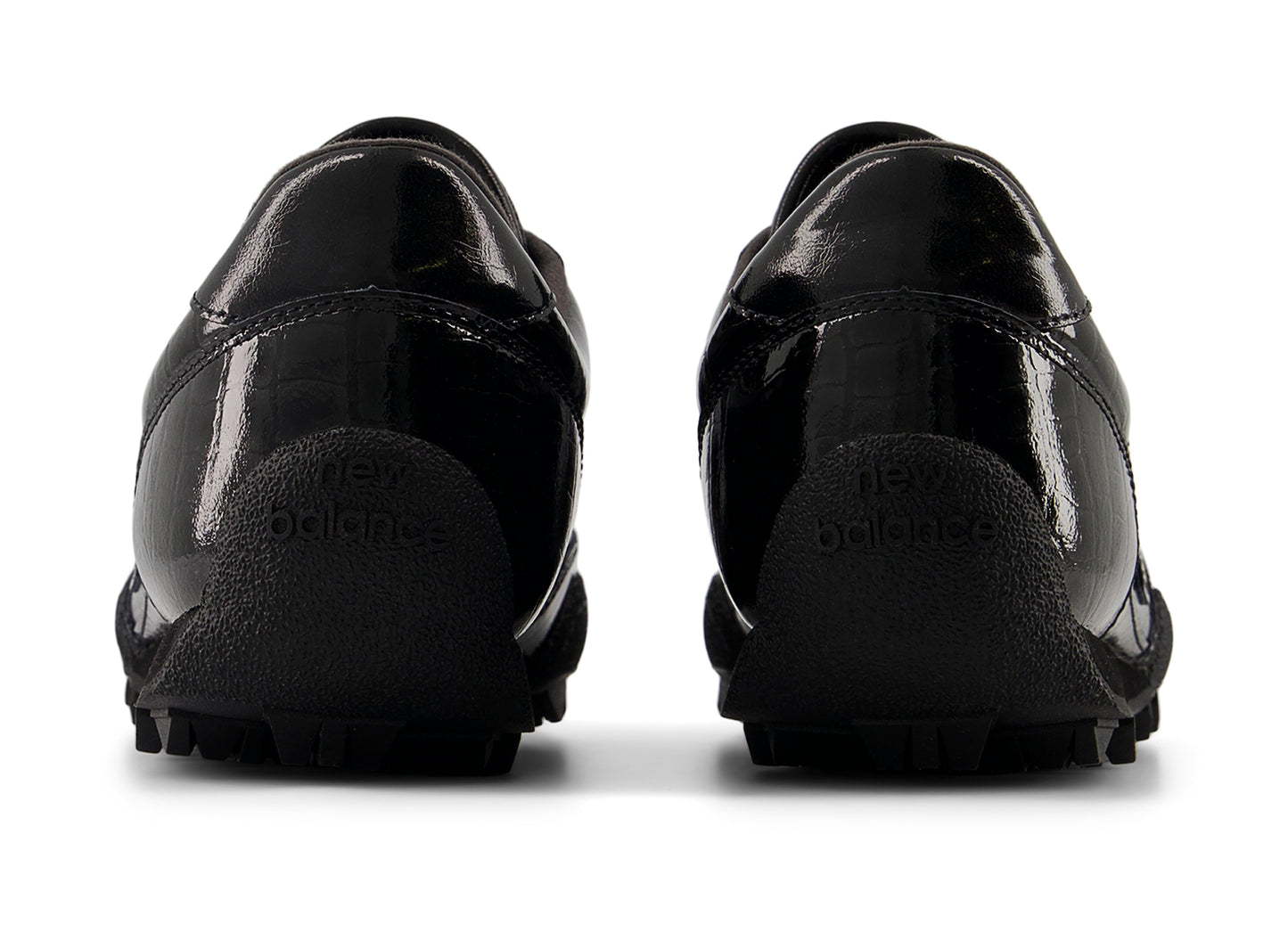 New Balance UGTR2SV in Black