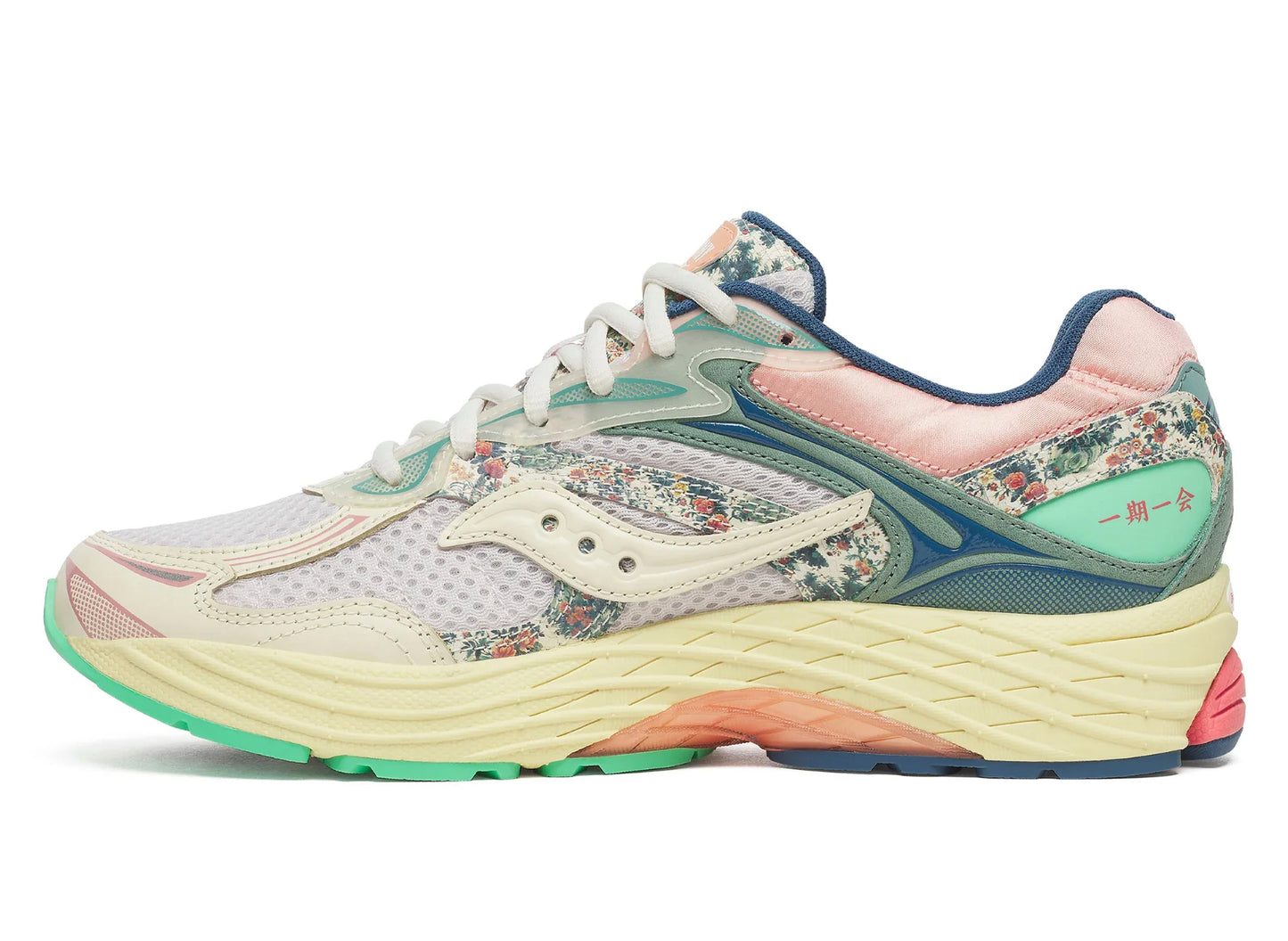 Saucony Progrid Omni 9 in Beige / Blue