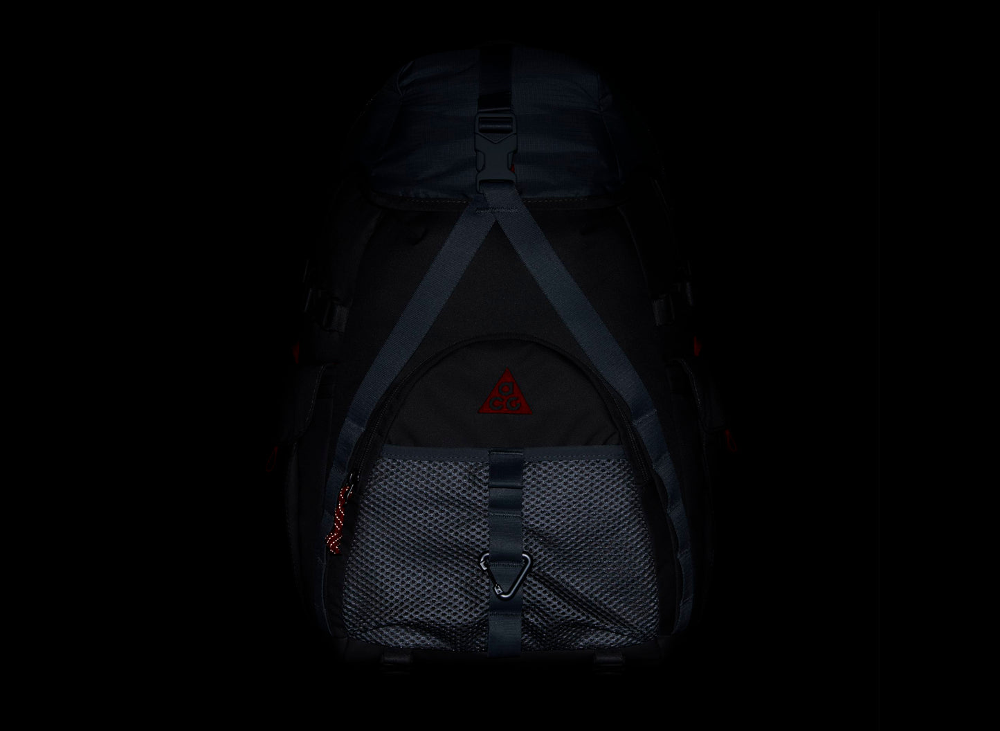 Nike ACG "DAYMAX" Backpack in College Grey