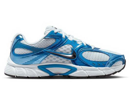Nike V5 RNR in Pure Platinum / Brilliant Blue