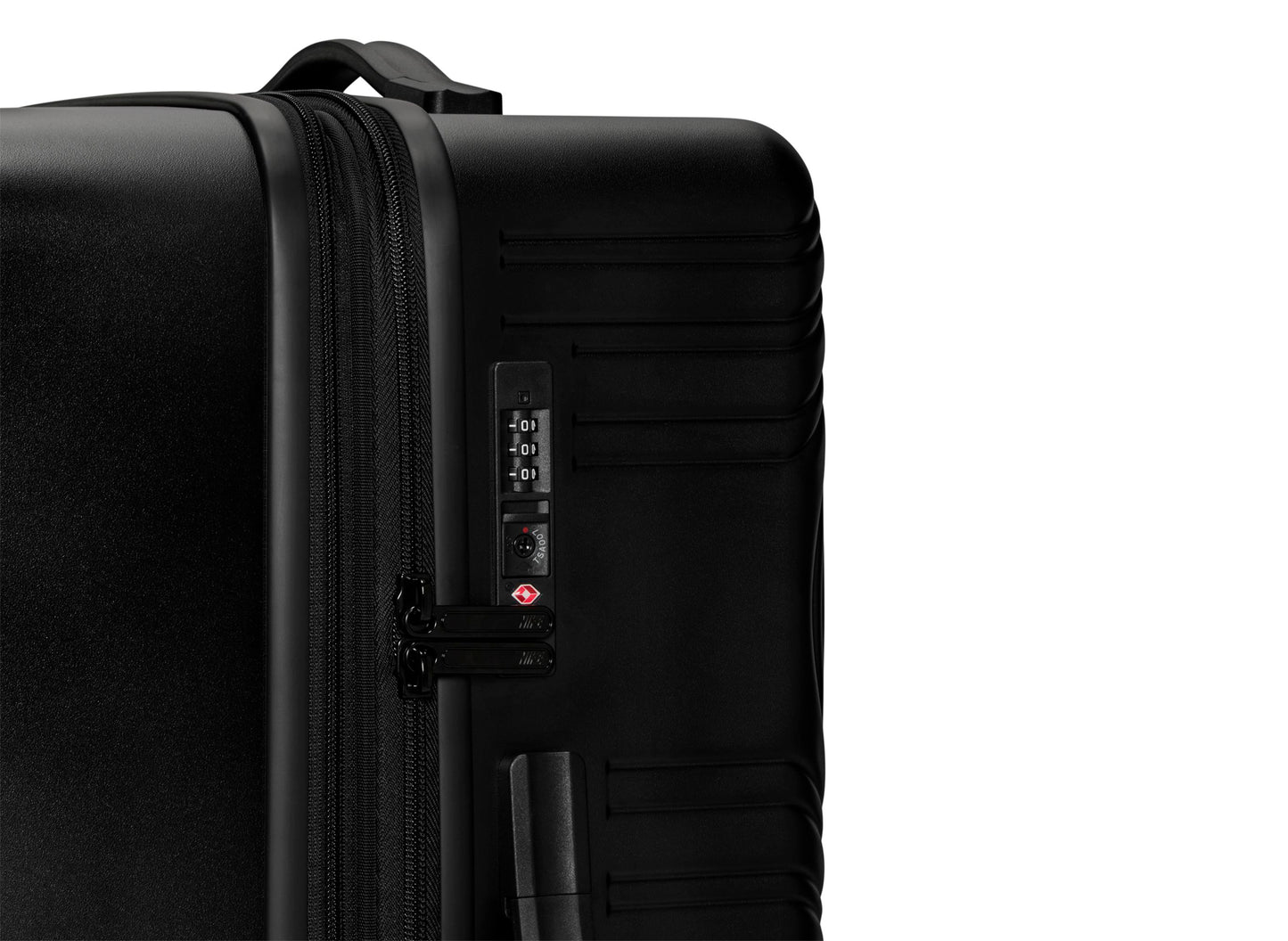 Nike Medium Checked Luggage 26" Hardshell in Black