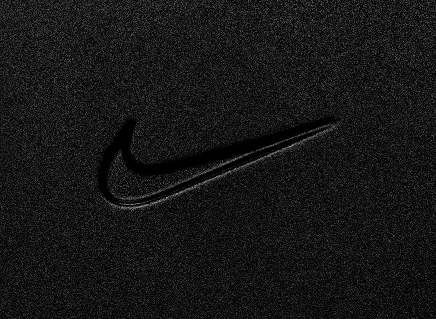 Nike Medium Checked Luggage 26" Hardshell in Black