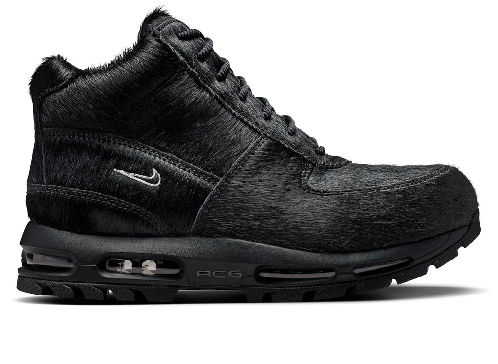 Nike Air Max Goadome QS in Black