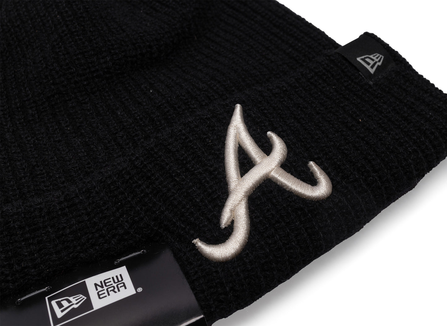 New Era MLB Black Cashmere Knit Atlanta Braves Beanie