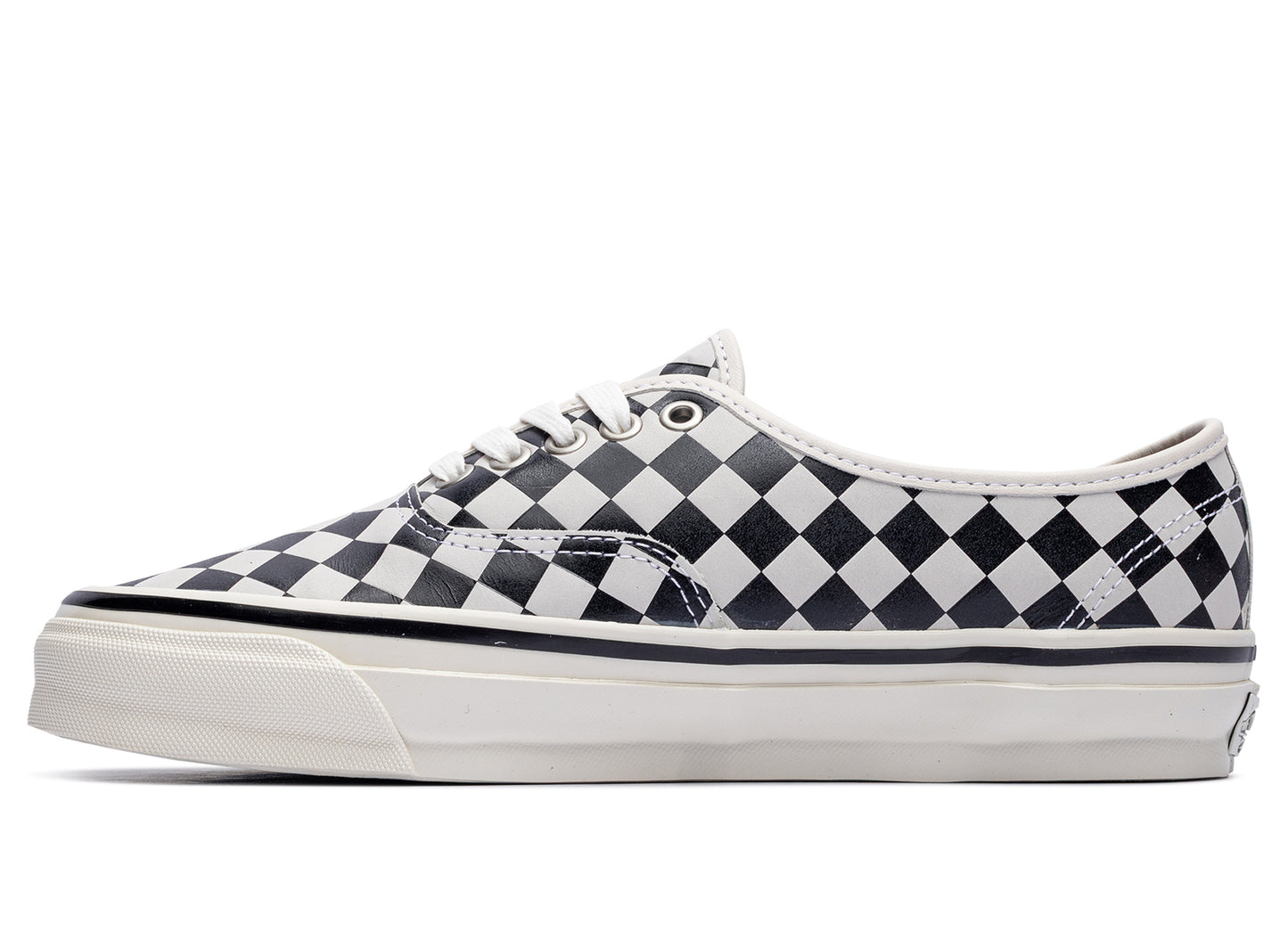 Vans LX Authentic 44 Diamond Check in Black / White