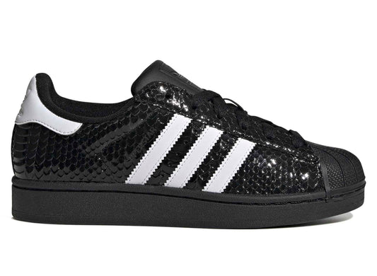 Women's Adidas Superstar II in Core Black / White