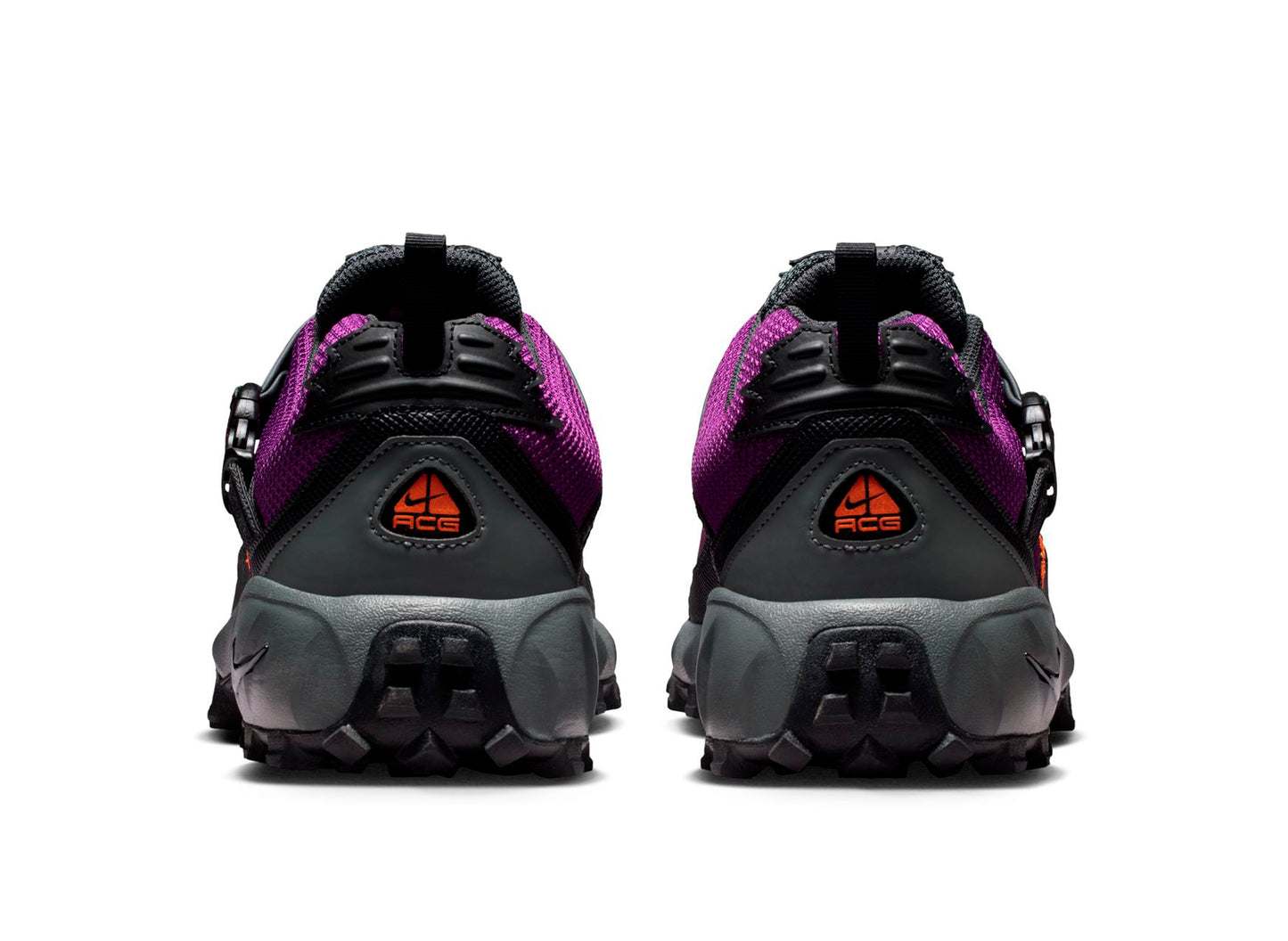 Nike ACG Phassad in Bold Berry