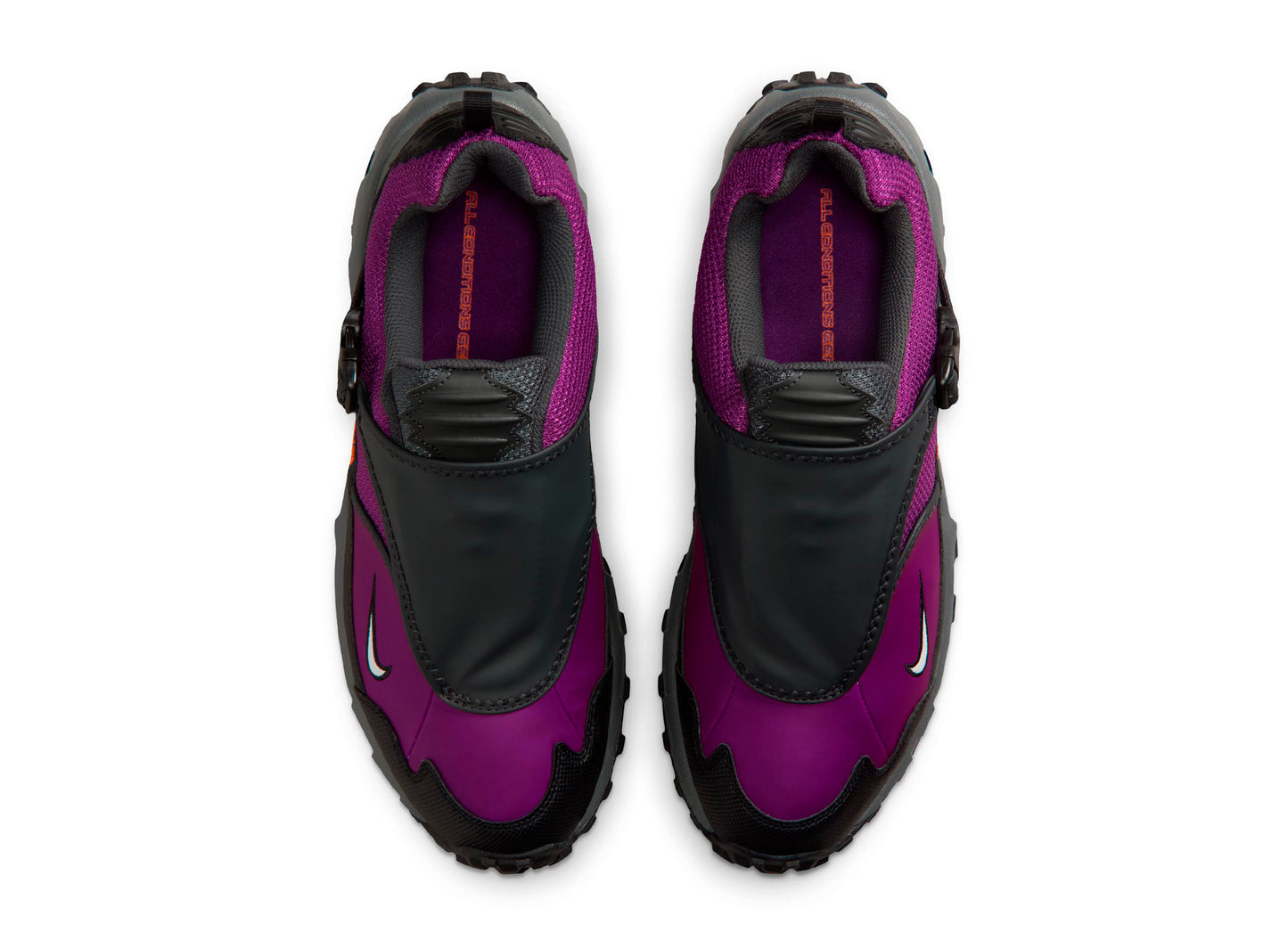 Nike ACG Phassad in Bold Berry