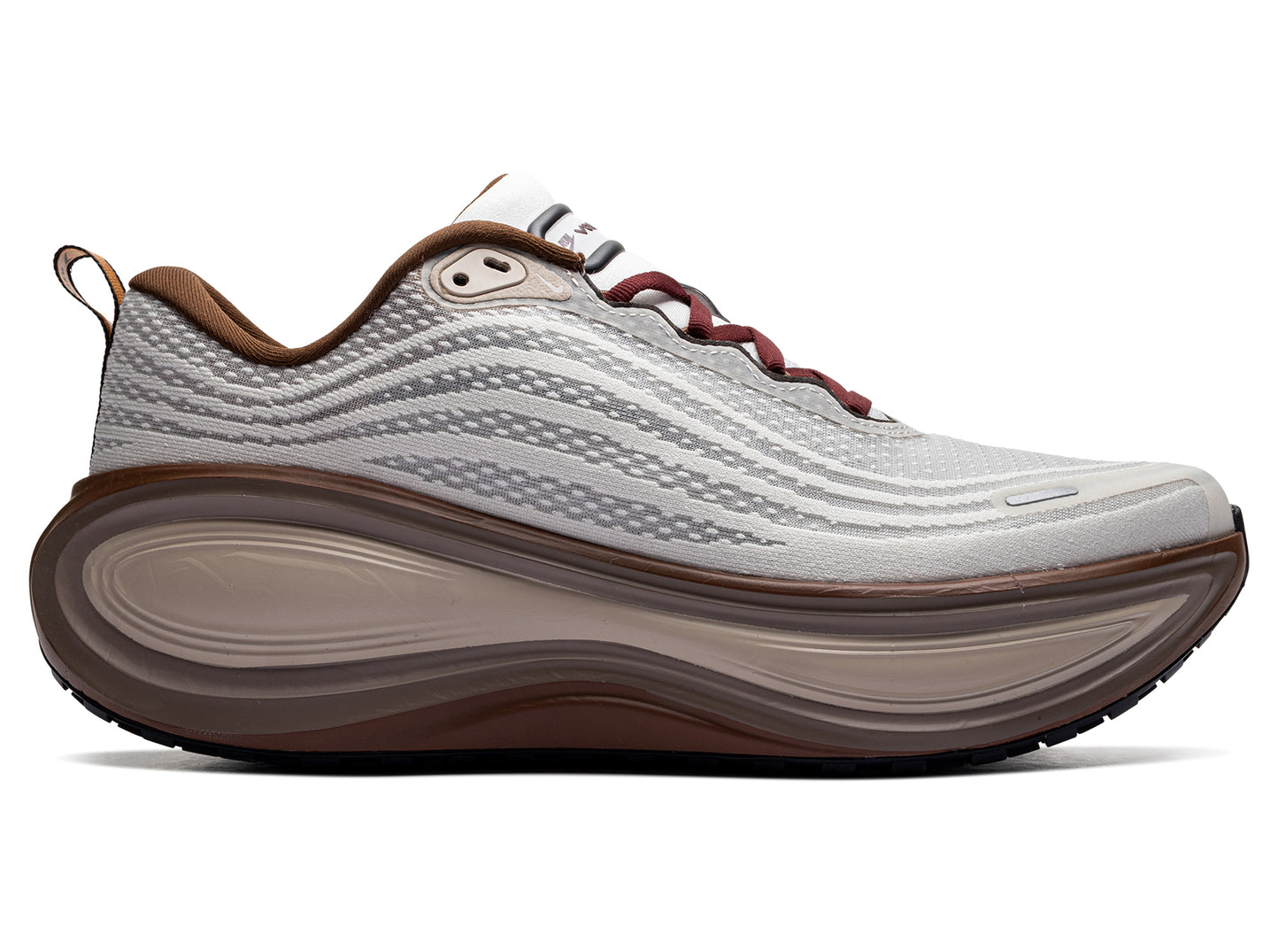 Nike Vomero Plus QS in 'Sail / Pecan'