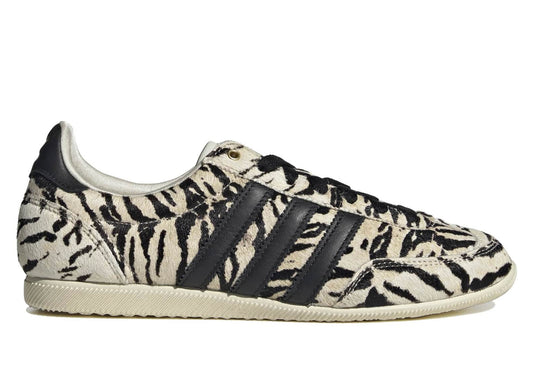 Women's Adidas Japan in Off White / Core Black